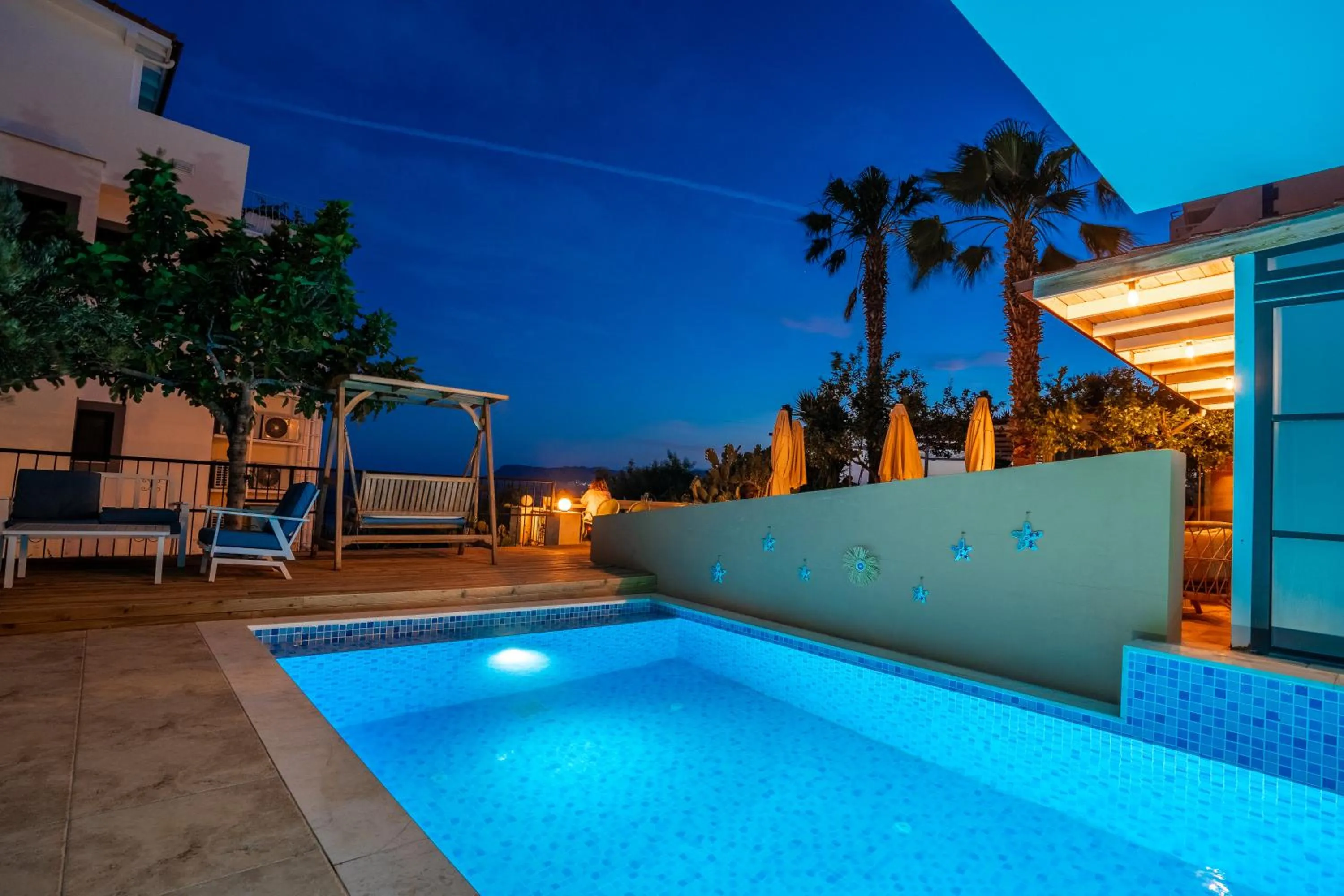 Swimming pool in Payam Hotel