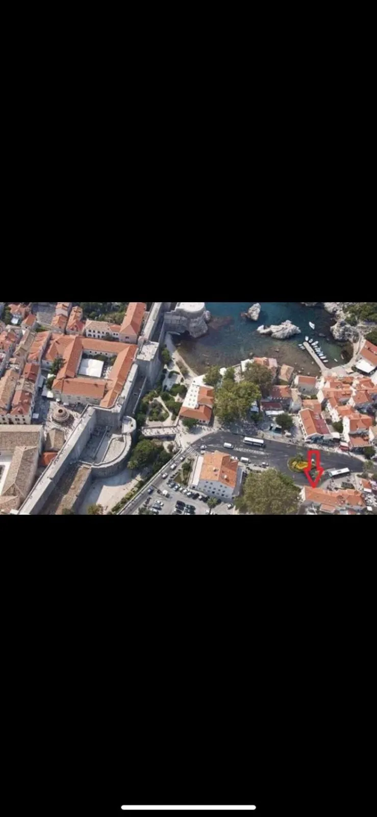 Location in Tomato Old Town entrance