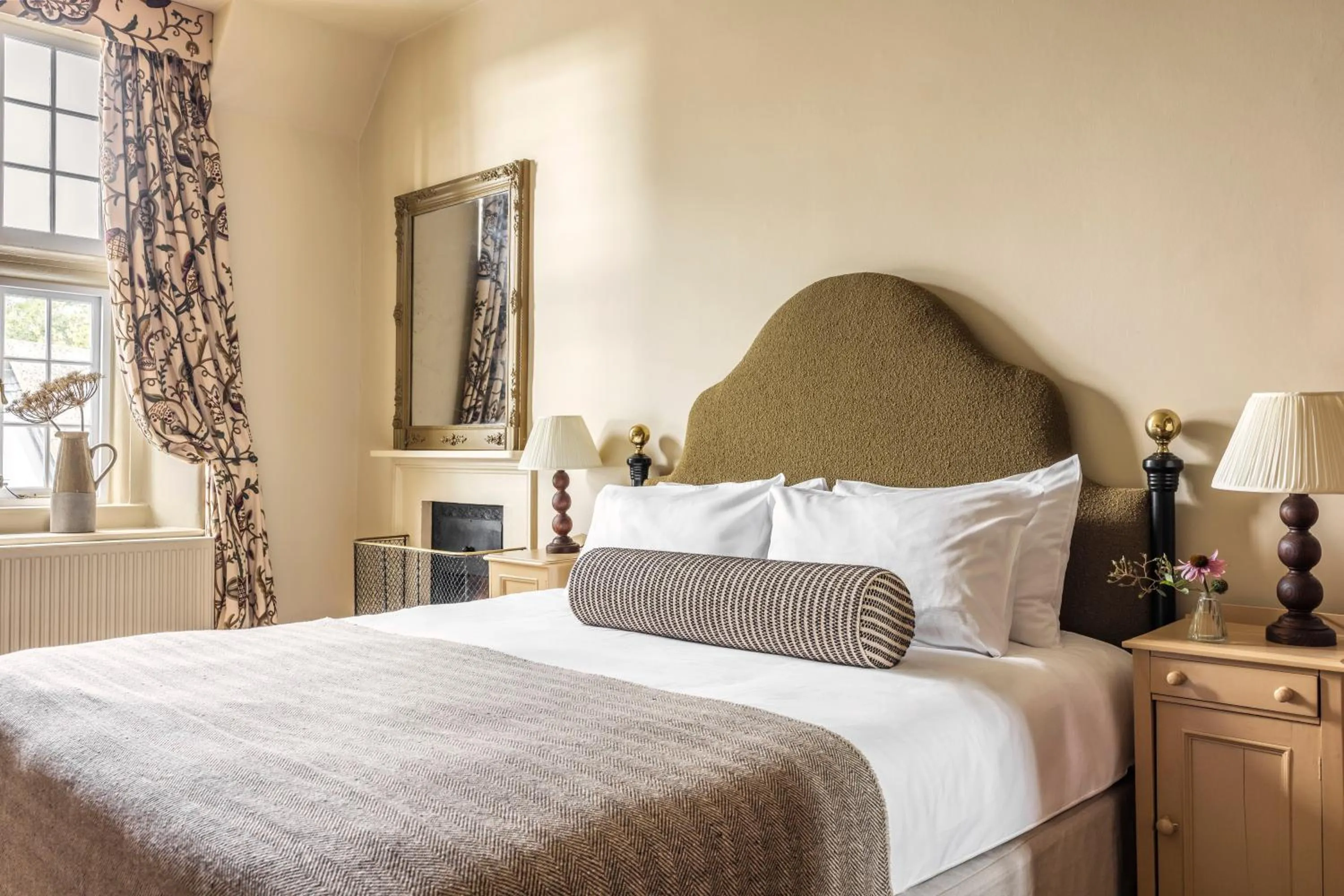 Bedroom, Bed in Woolley Grange Hotel