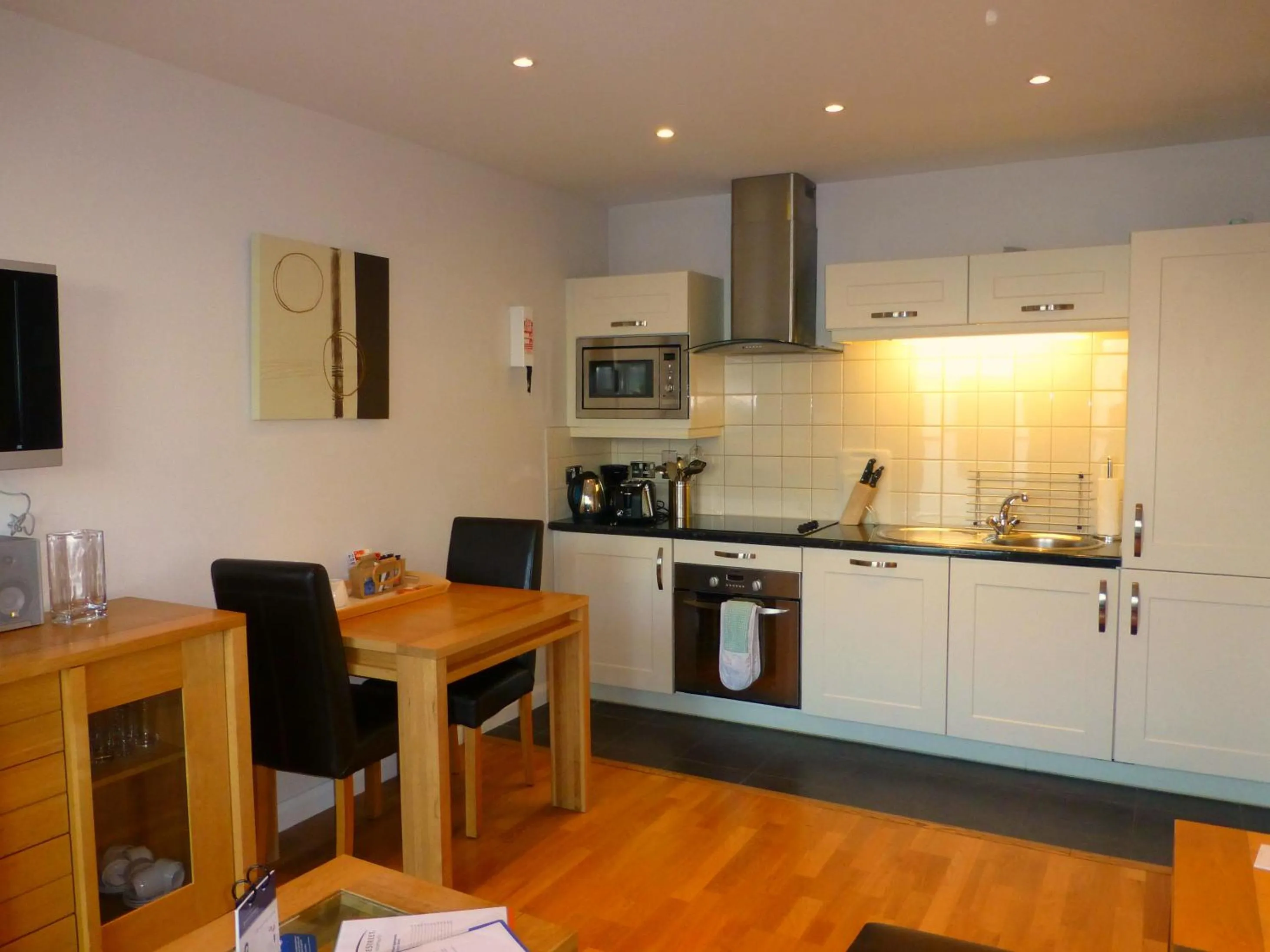 Kitchen or kitchenette in Liberty Wharf Apartments
