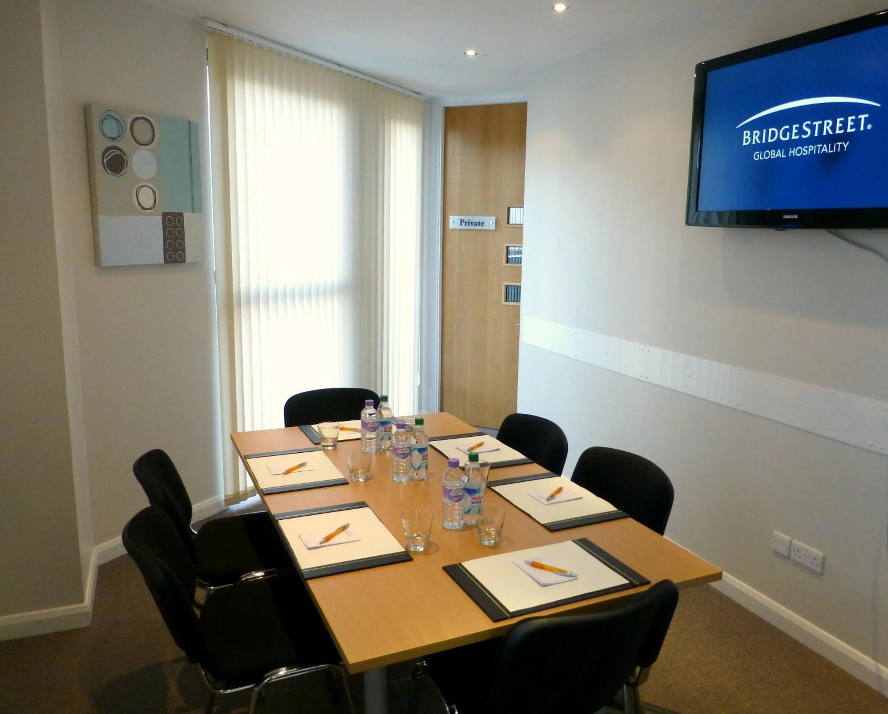 Business facilities in Liberty Wharf Apartments