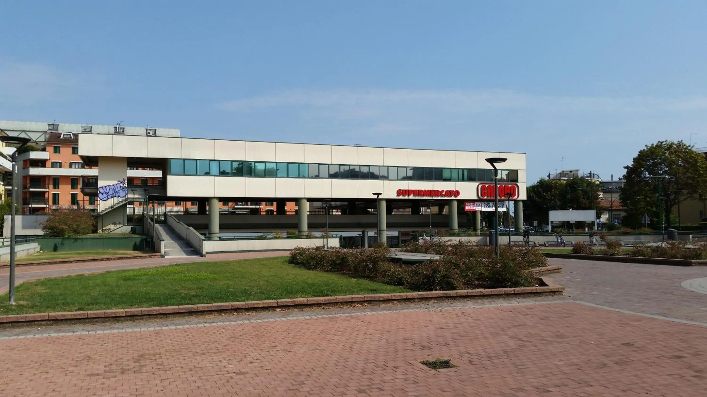 Supermarket/grocery shop in Ever Green