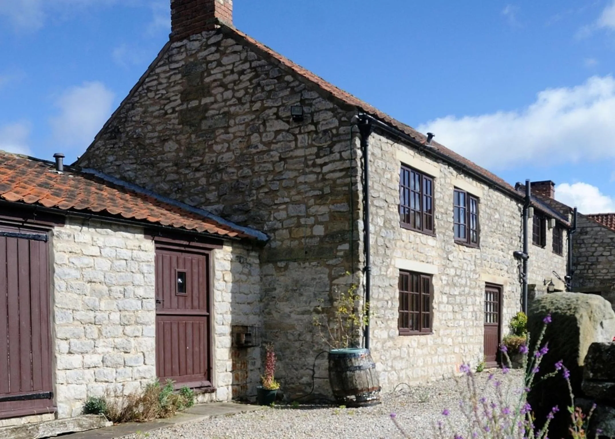 Property building in Moors Inn