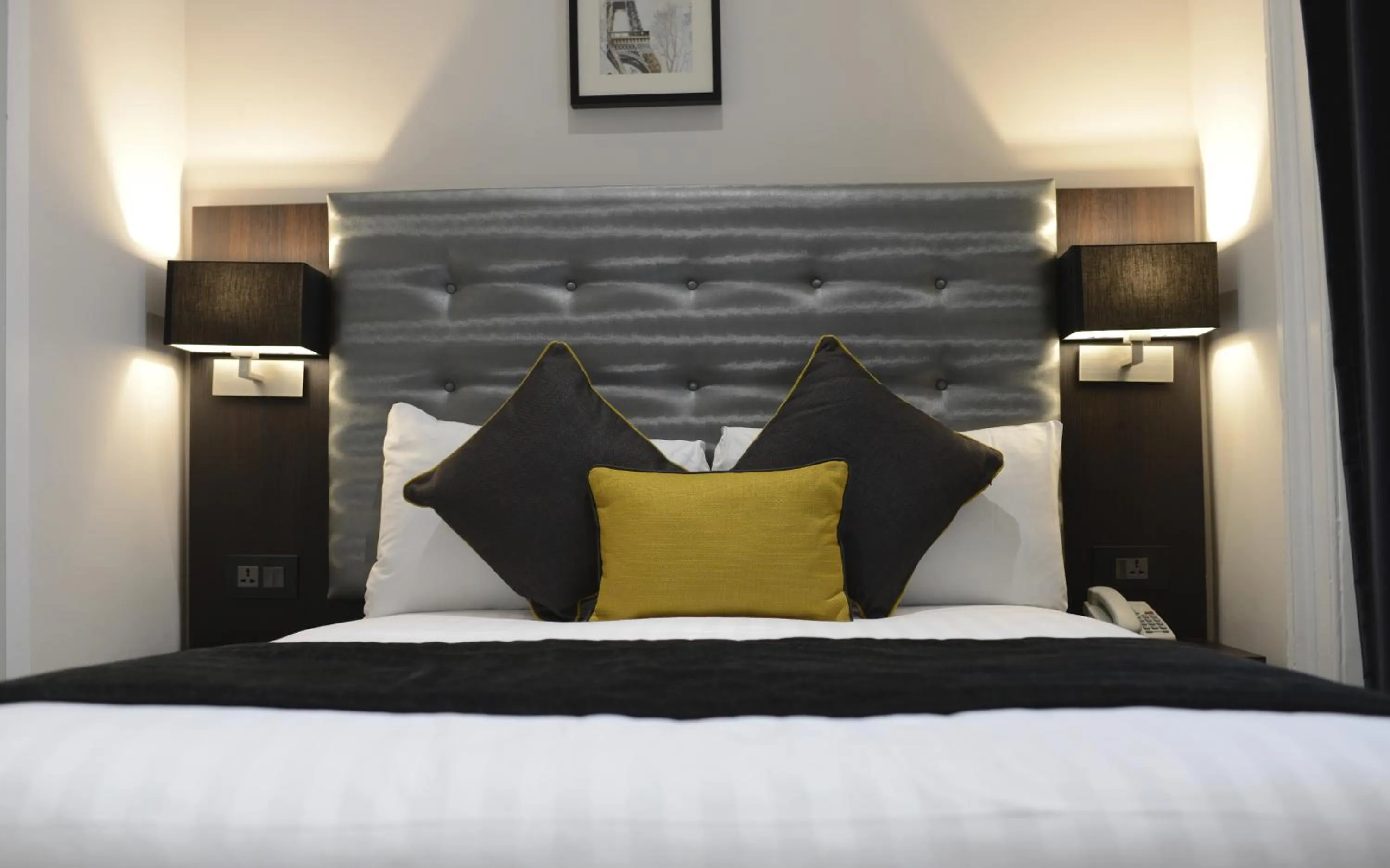 Decorative detail, Bed in The 29 London