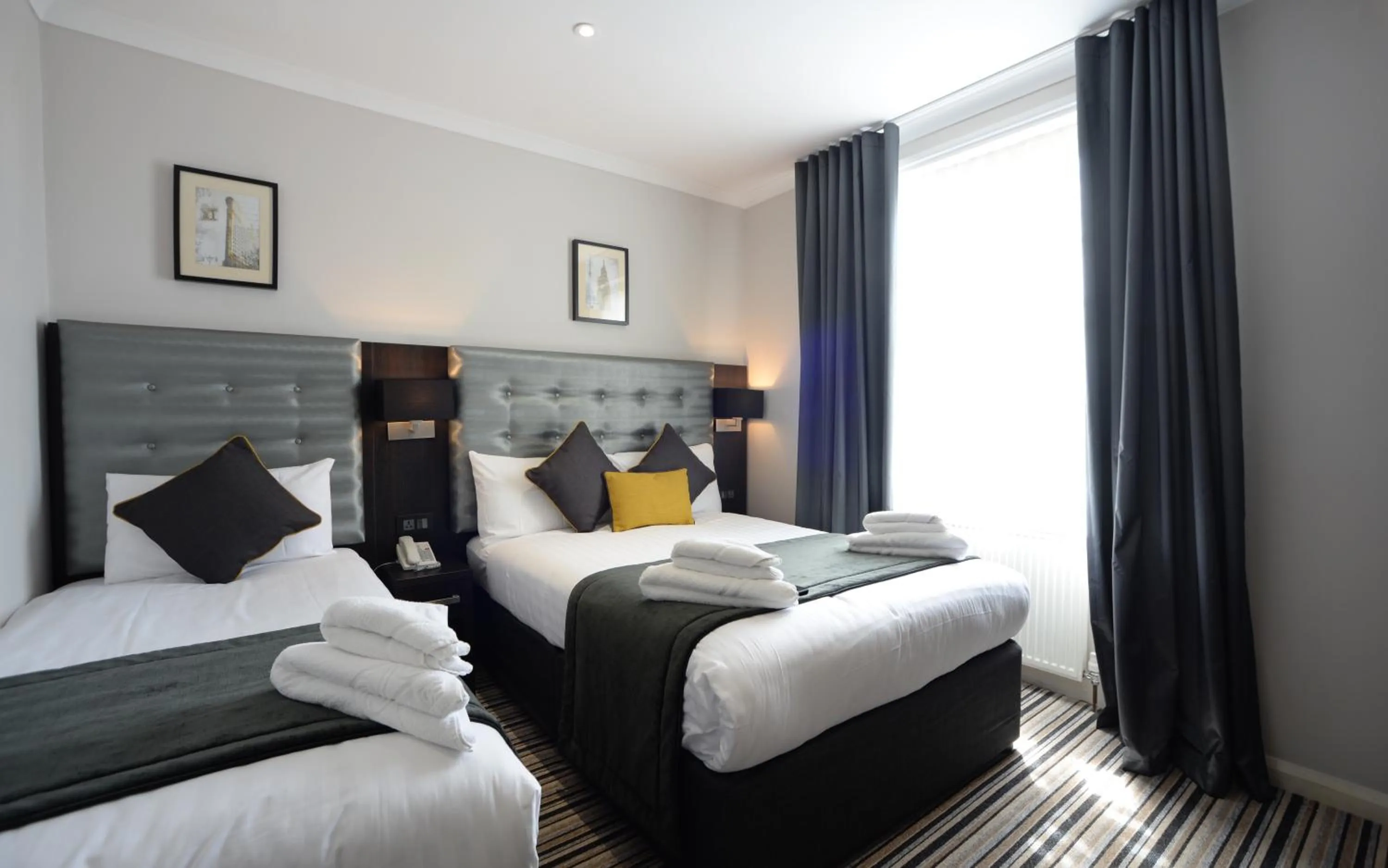 Bedroom, Bed in The 29 London