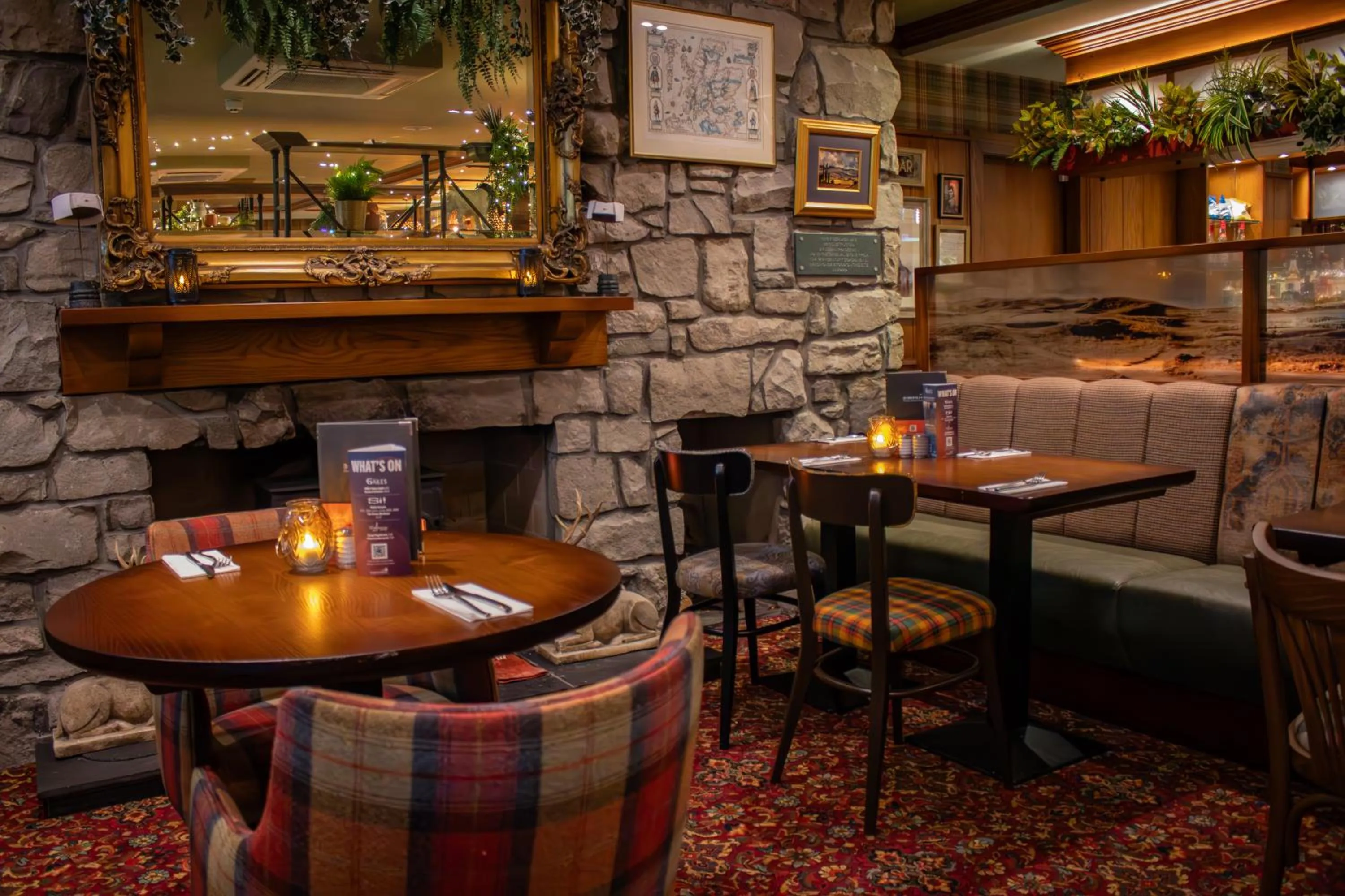 Restaurant/places to eat in The Loans Inn