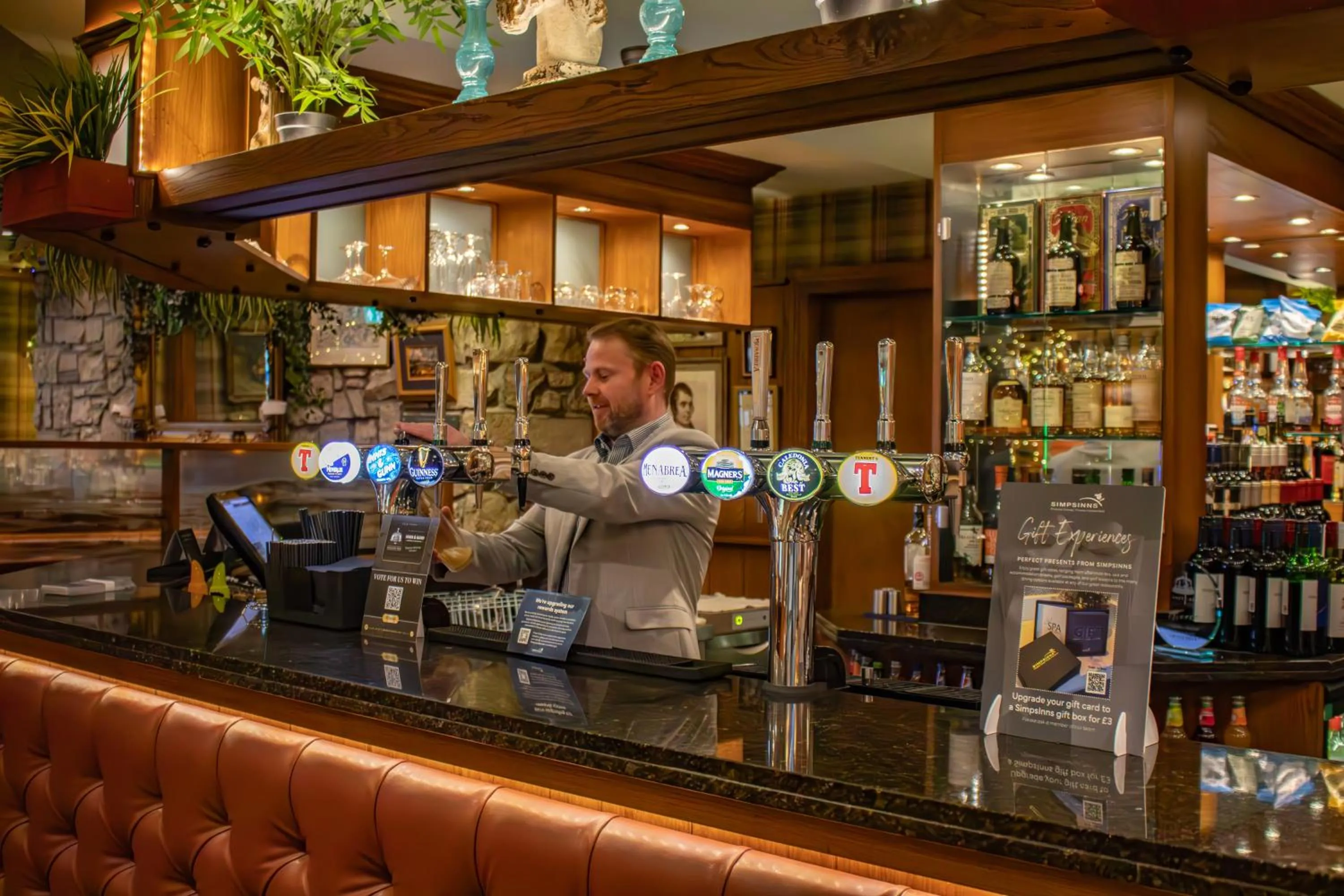 Restaurant/places to eat in The Loans Inn