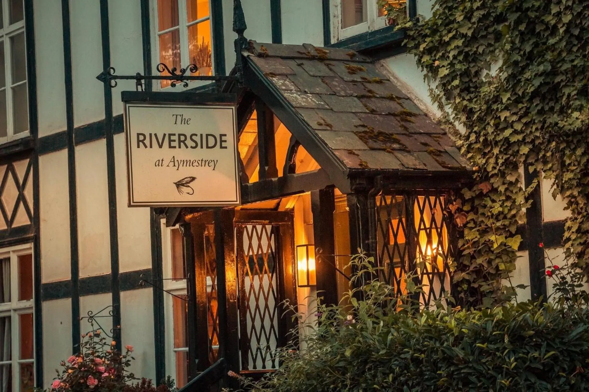 Facade/entrance in Riverside Inn, Aymestrey