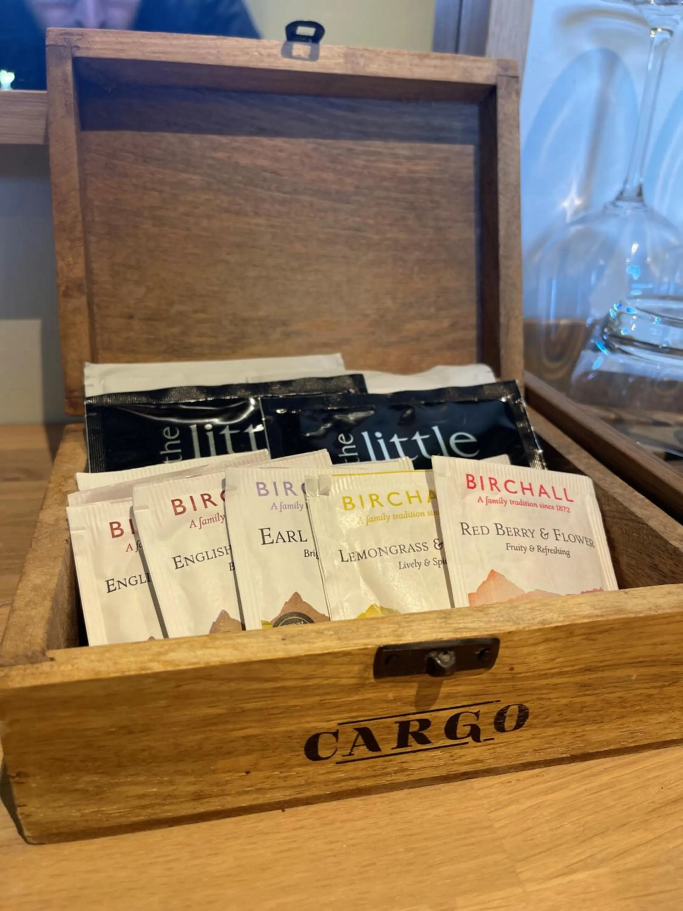 Coffee/tea facilities in Riverside Inn, Aymestrey