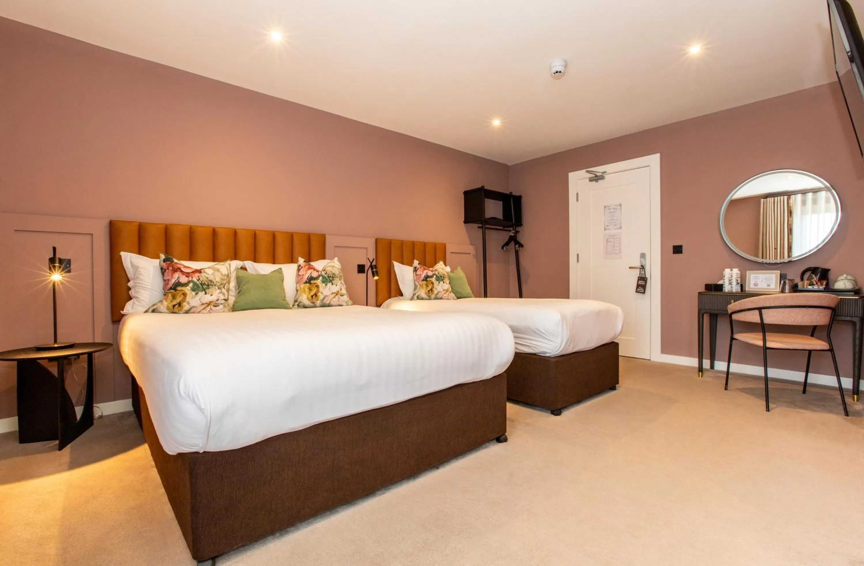 Bedroom, Bed in Silken Thomas Accommodation