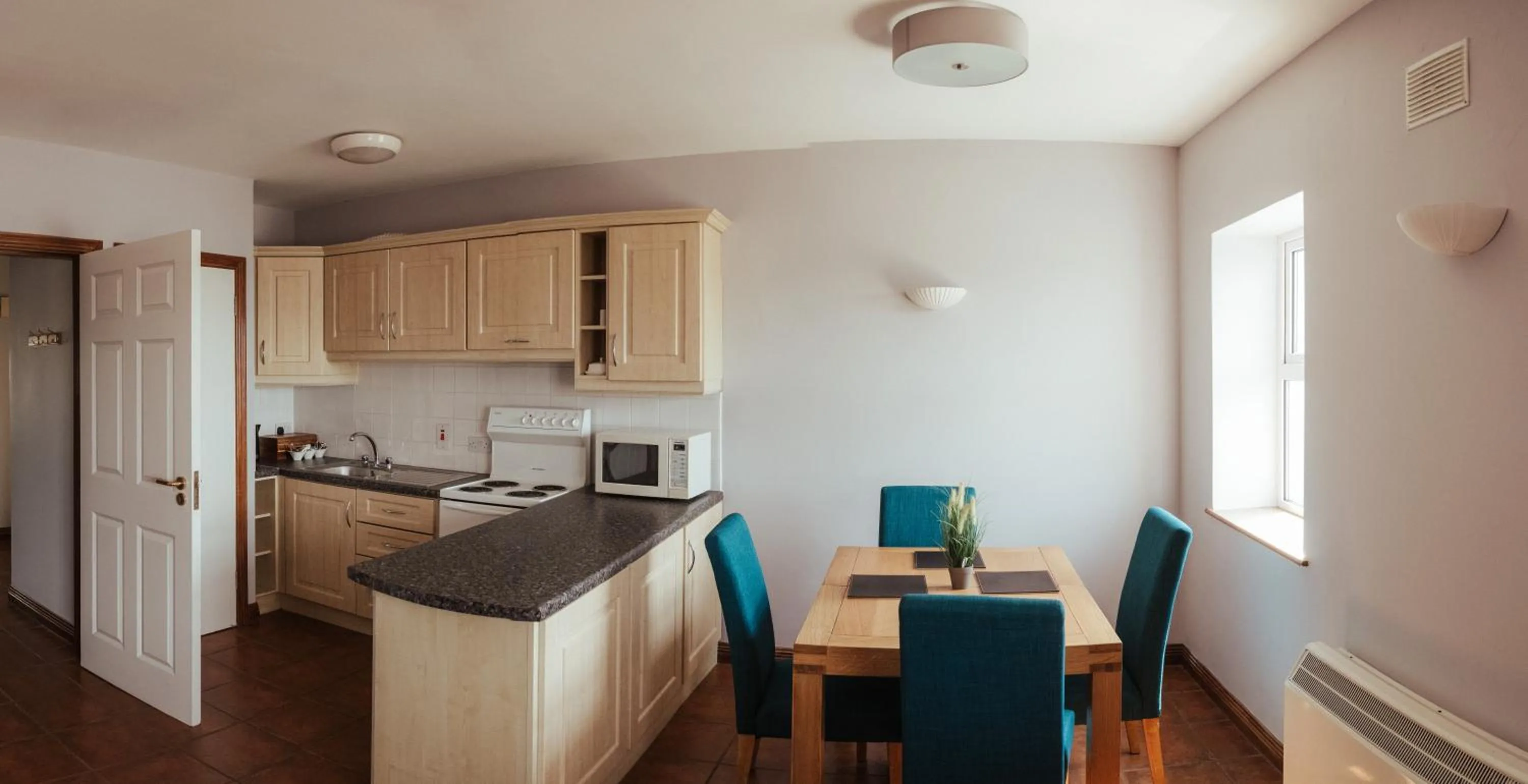 Kitchen or kitchenette in Atlantic Hotel