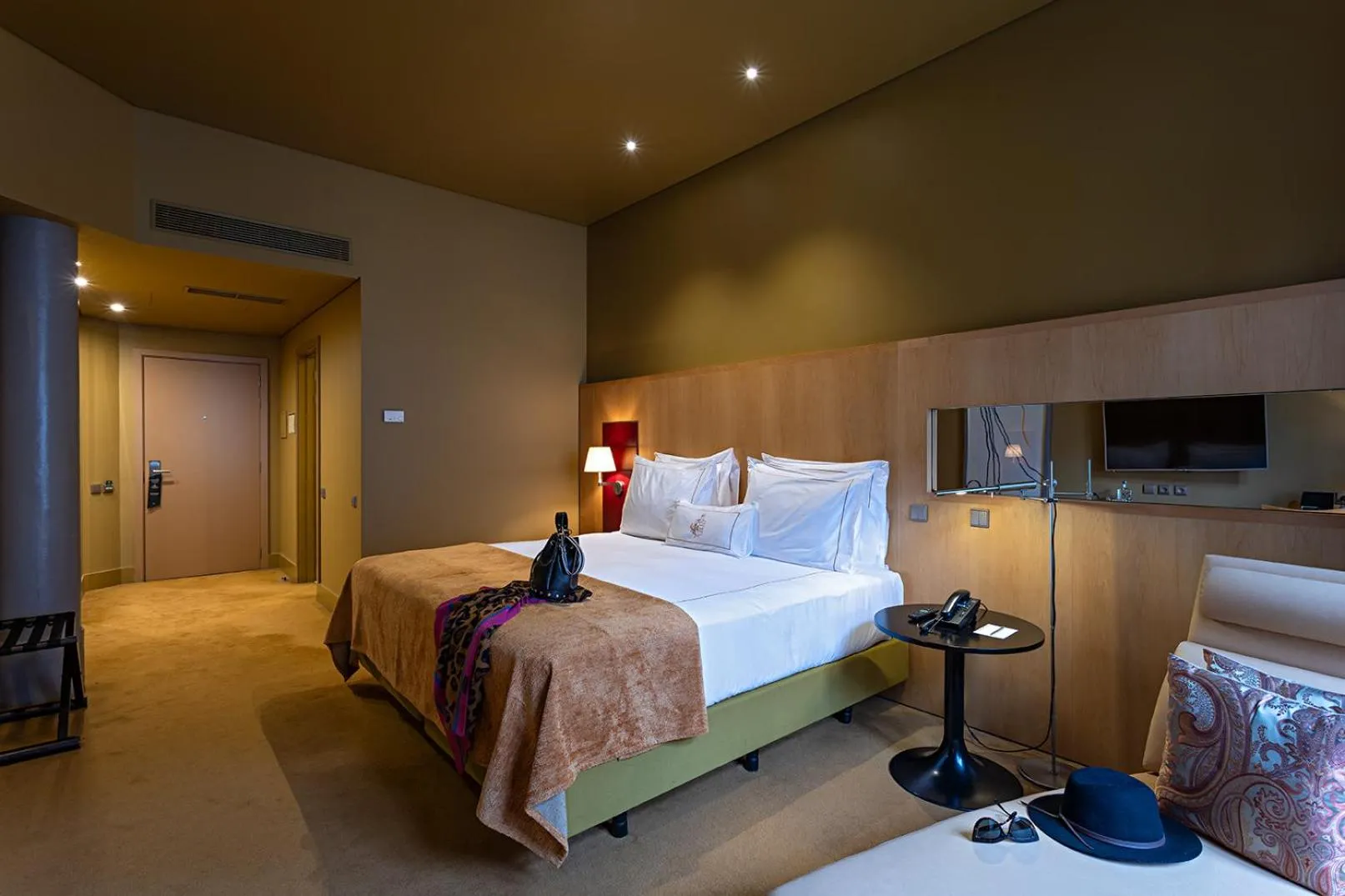 Classic Double Room with Extra Bed in Pestana Palacio do Freixo, Pousada & National Monument - The Leading Hotels of the World