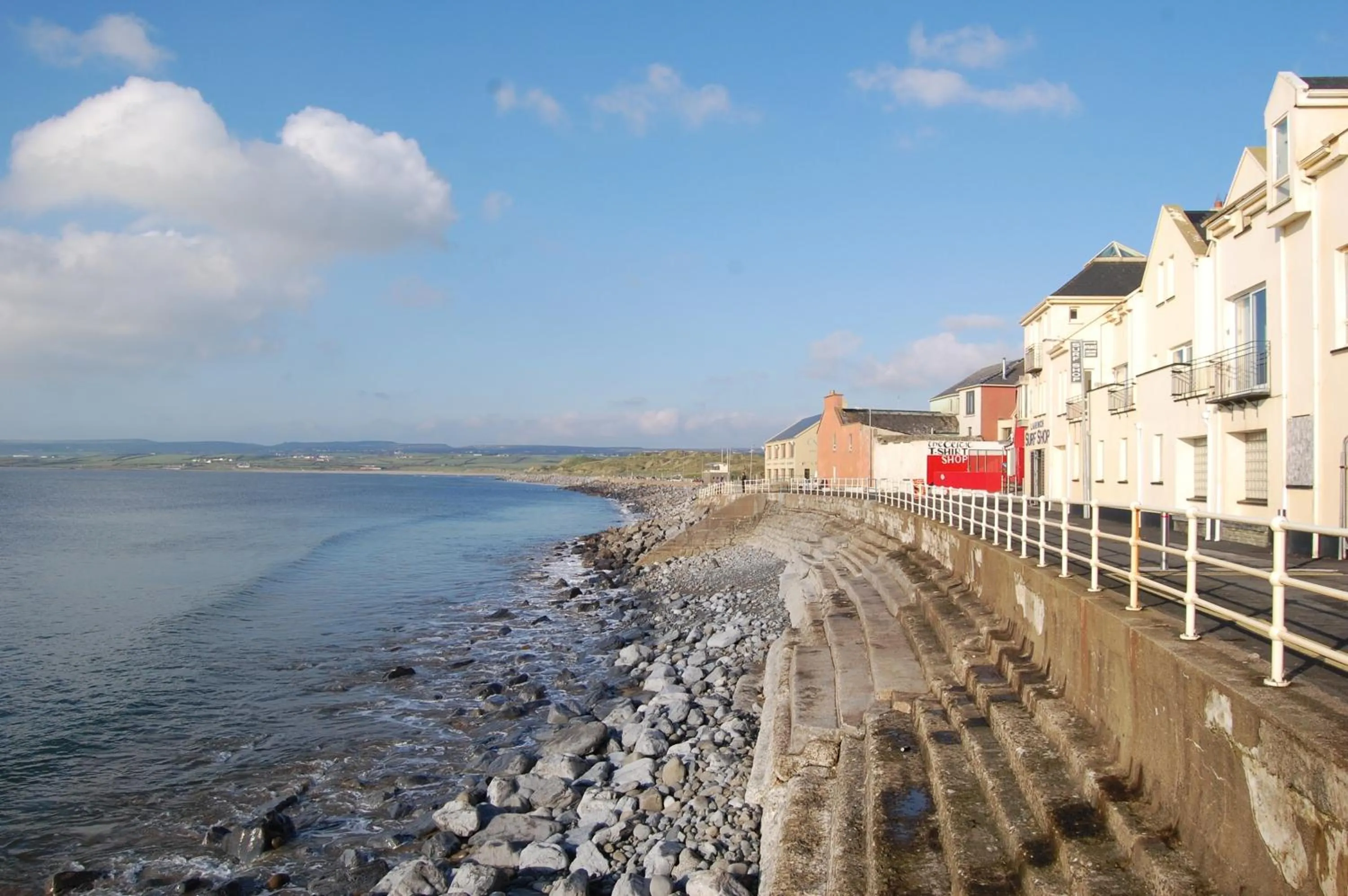 Beach in Shamrock Inn Hotel