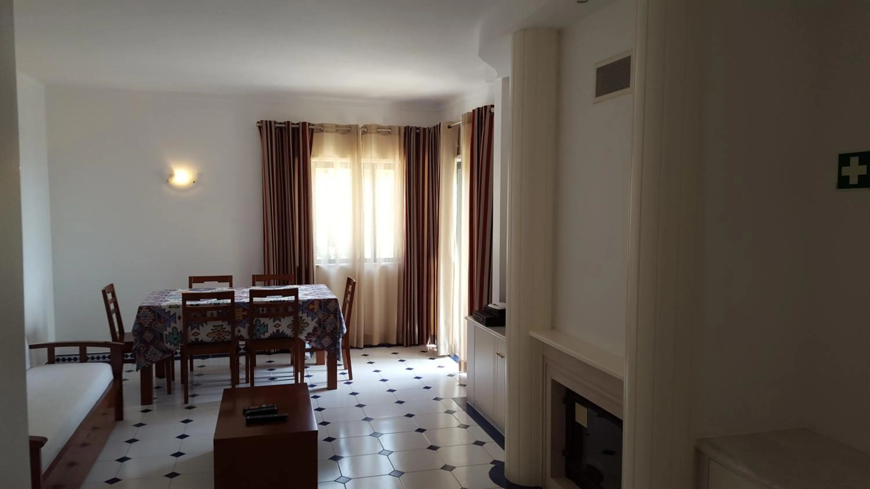 Dining area in Clube Meia Praia