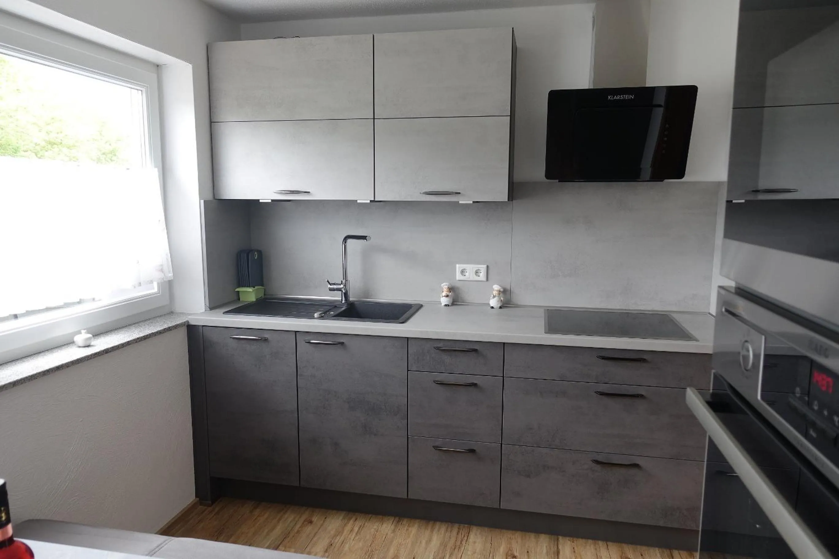 Kitchen or kitchenette in Ferienwohnung Mai, 63qm