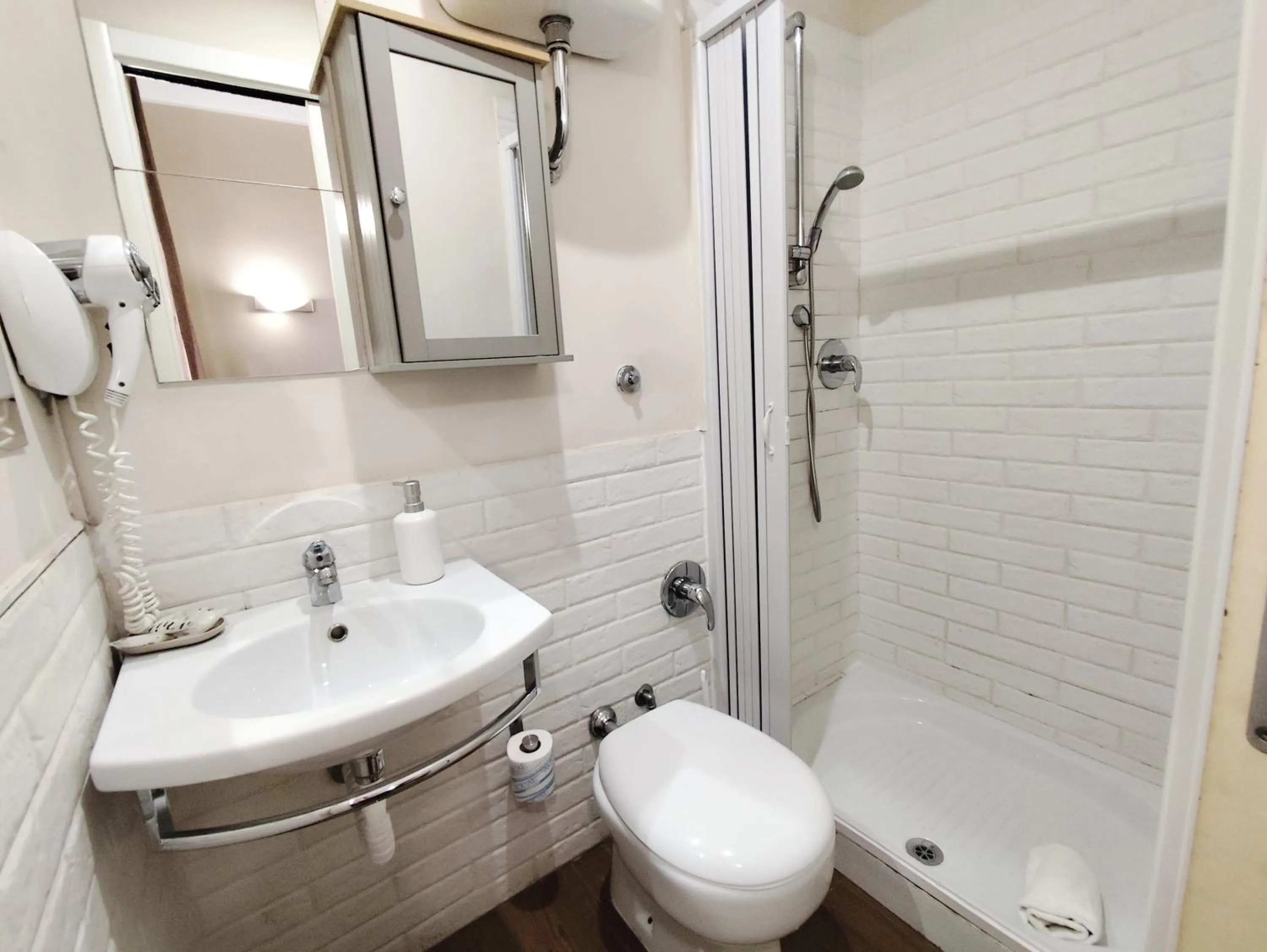 Bathroom in Milazzo23 Guesthouse