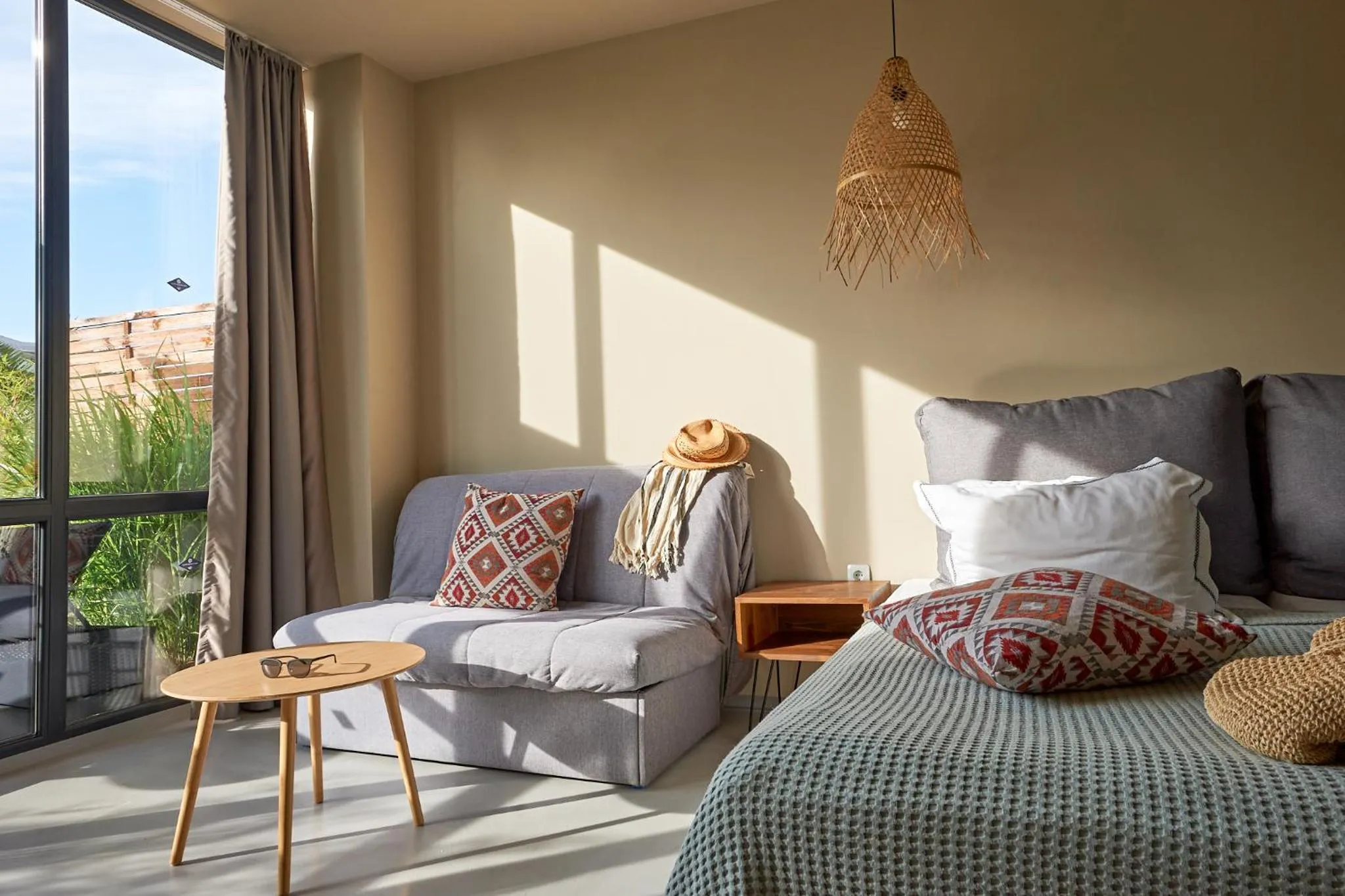 Living room, Bed in Sunny Beach Club - Adults Only #YouthfulVibes