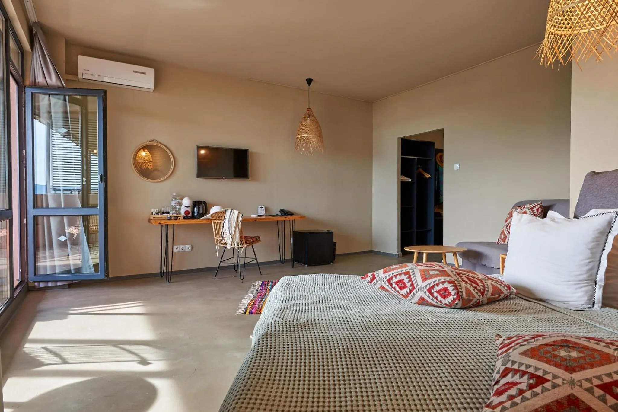 TV and multimedia, Bed in Sunny Beach Club - Adults Only #YouthfulVibes