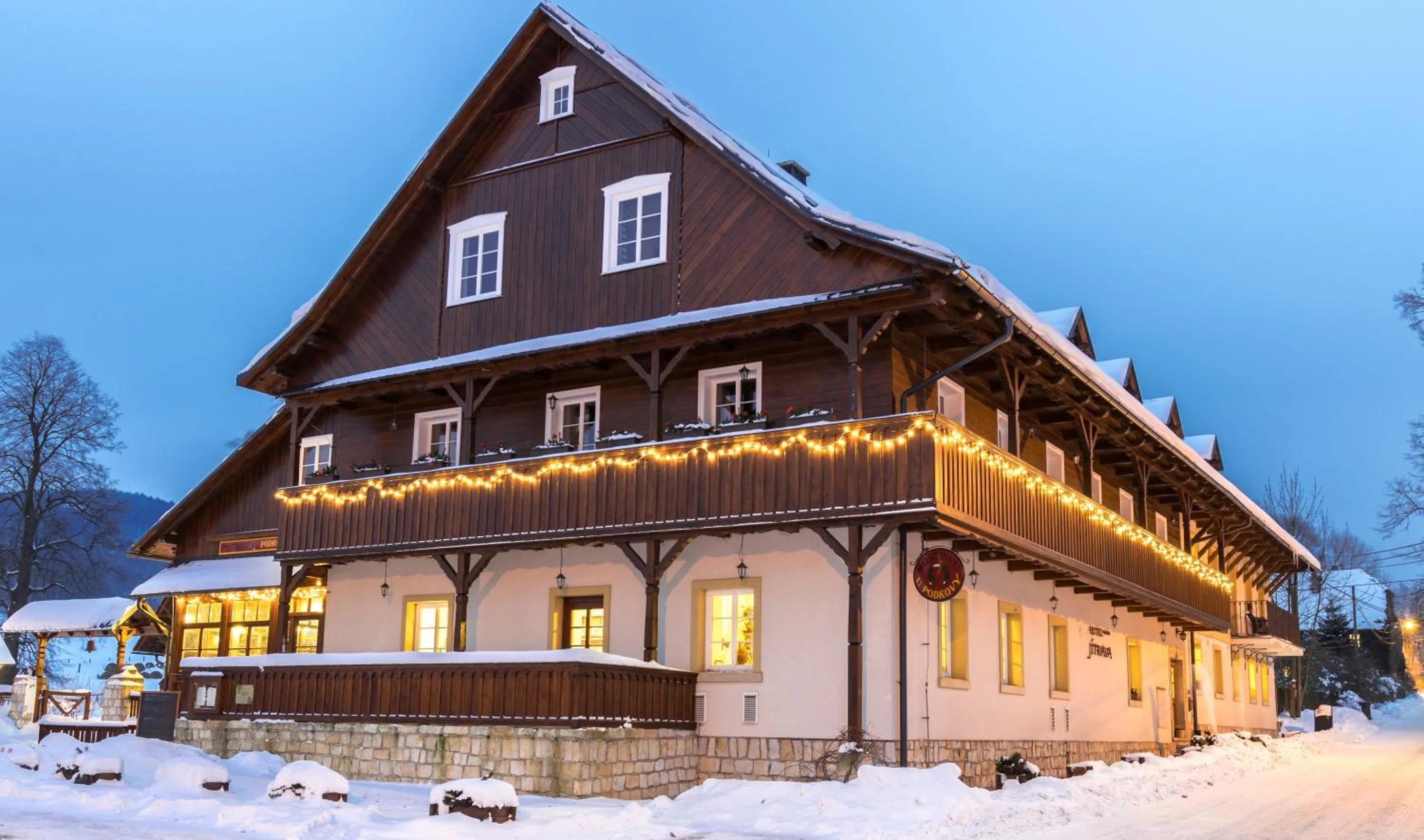 Property building in Penzion Pivnice - Jítravský Dvorec