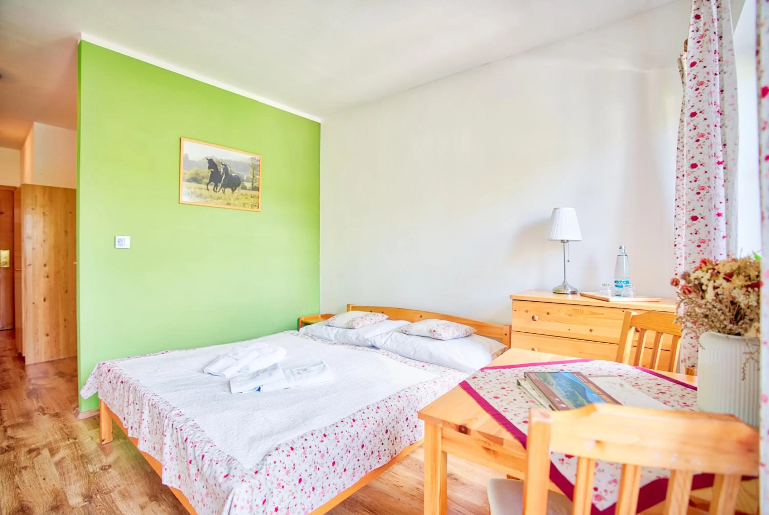 Photo of the whole room, Bed in Penzion Pivnice - Jítravský Dvorec