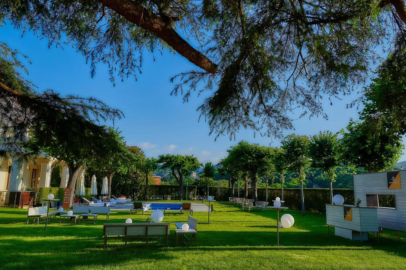 Property building in Hotel Arrey Alella