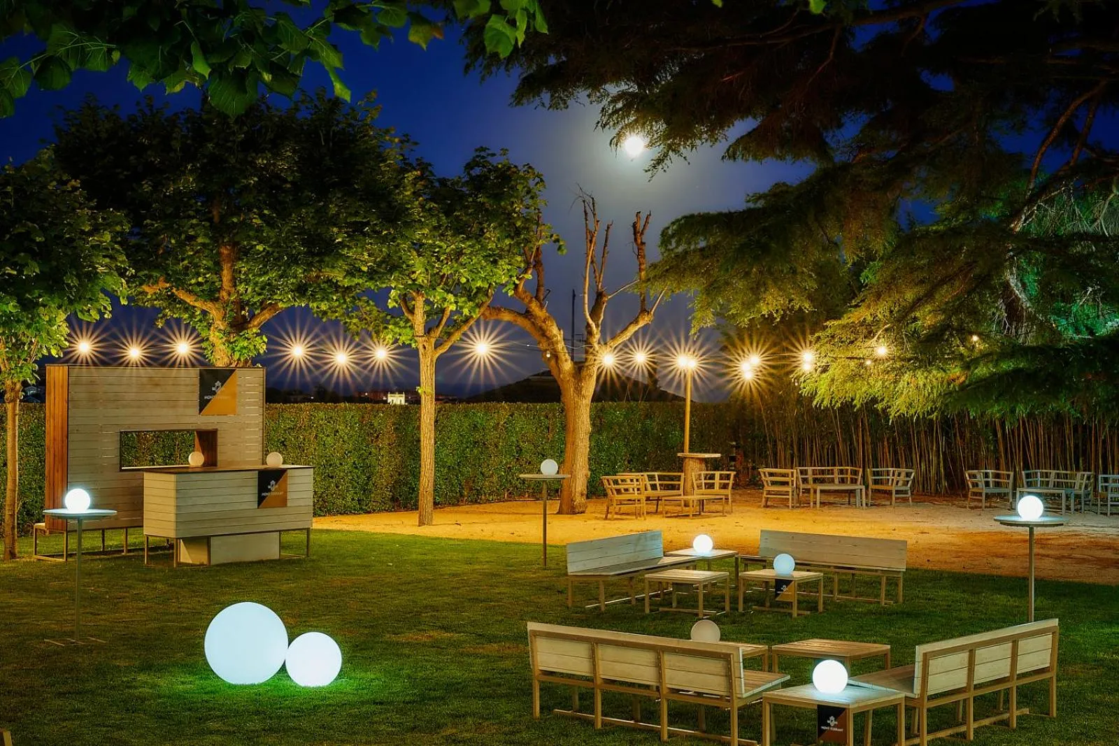 Night in Hotel Arrey Alella