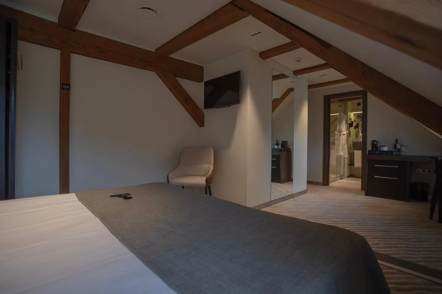 Toilet, Bed in Michaelson Boutique Hotel & SPA Brícoła