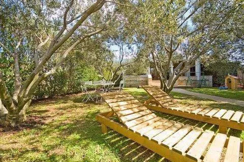 Beachfront Skoblar Holiday Home with Seaview