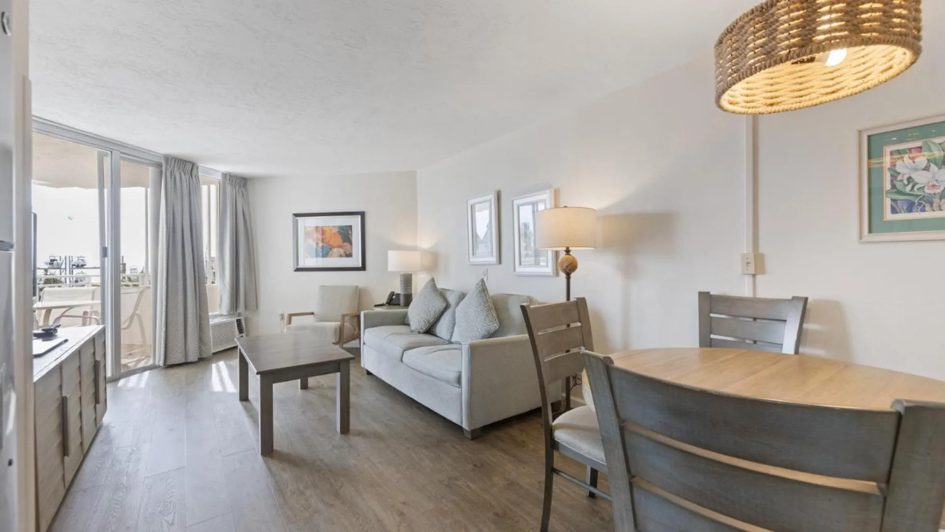 Living room in Caloosa Cove Resort