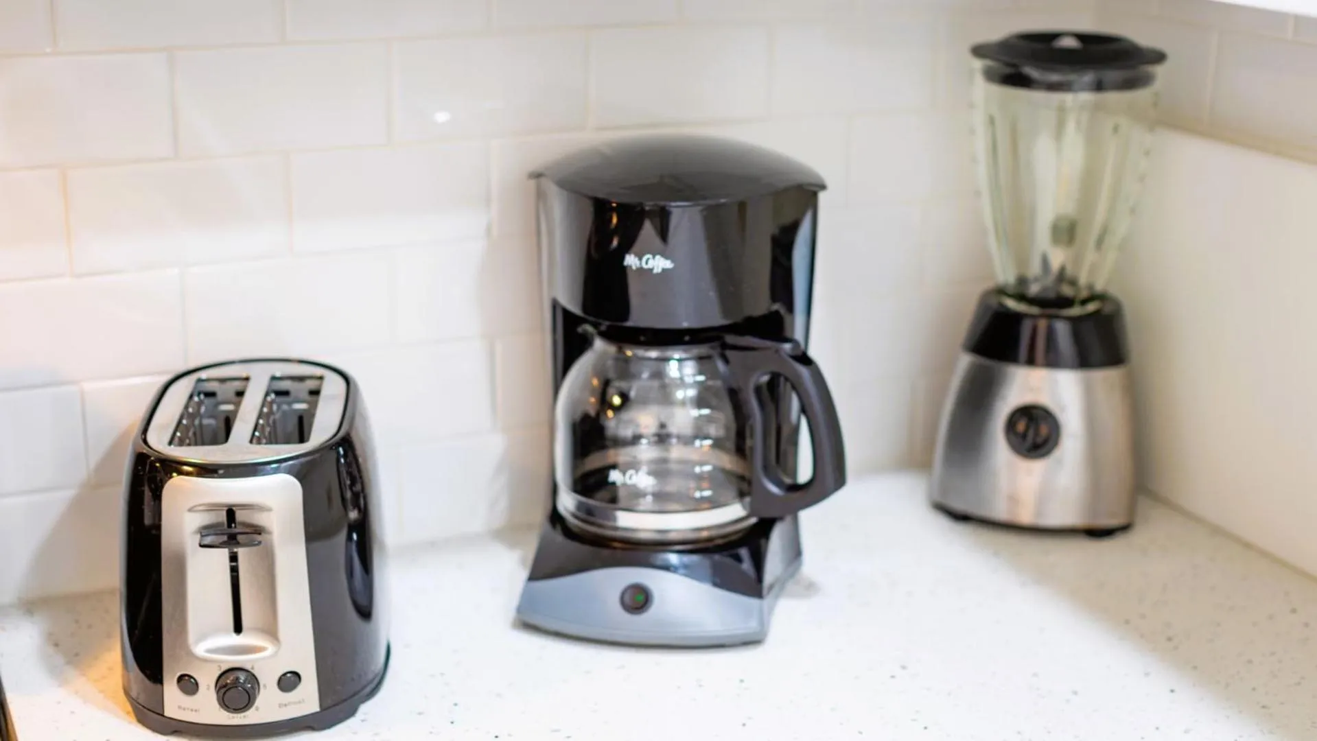 Kitchen or kitchenette in Caloosa Cove Resort
