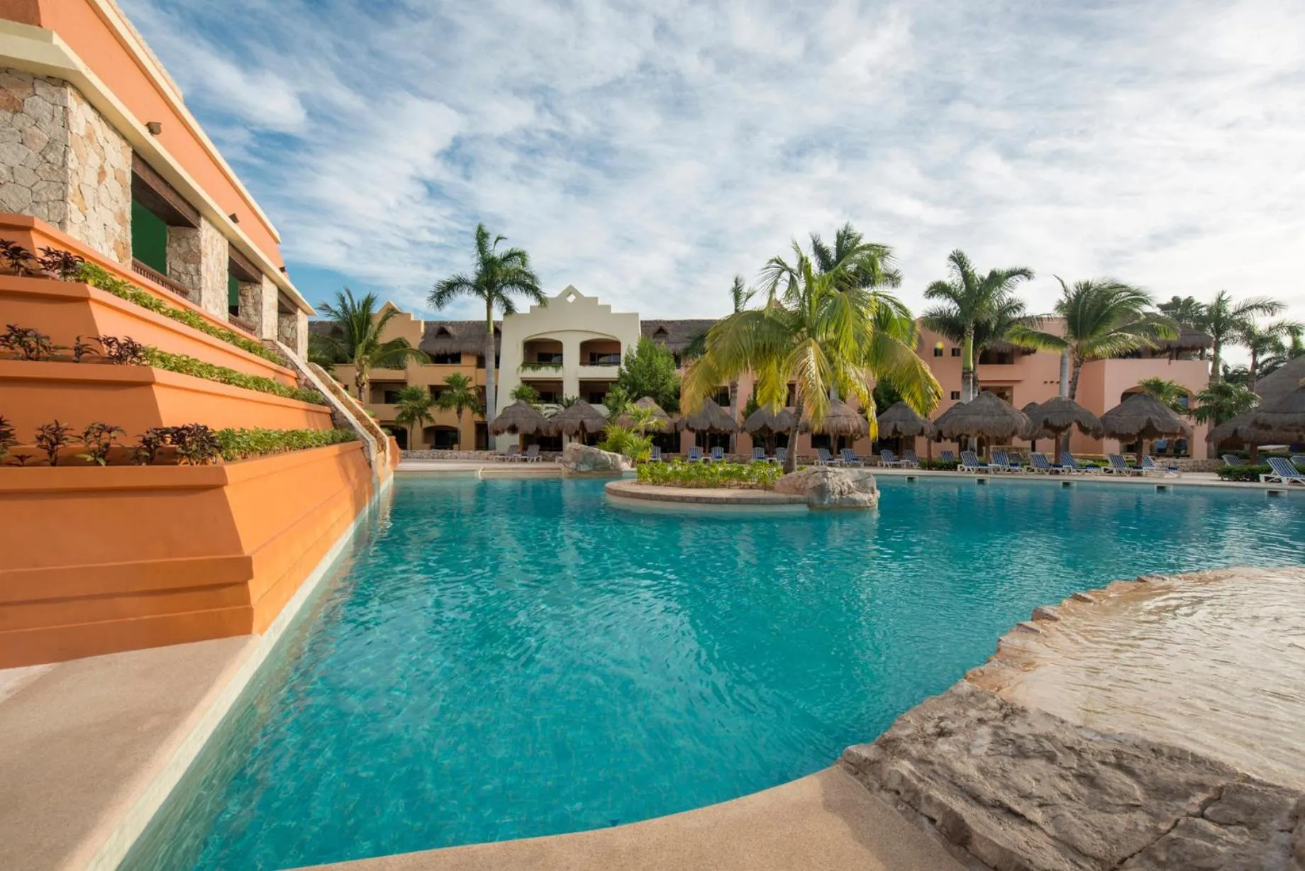 Swimming pool in Iberostar Selection Paraíso Maya - All Inclusive