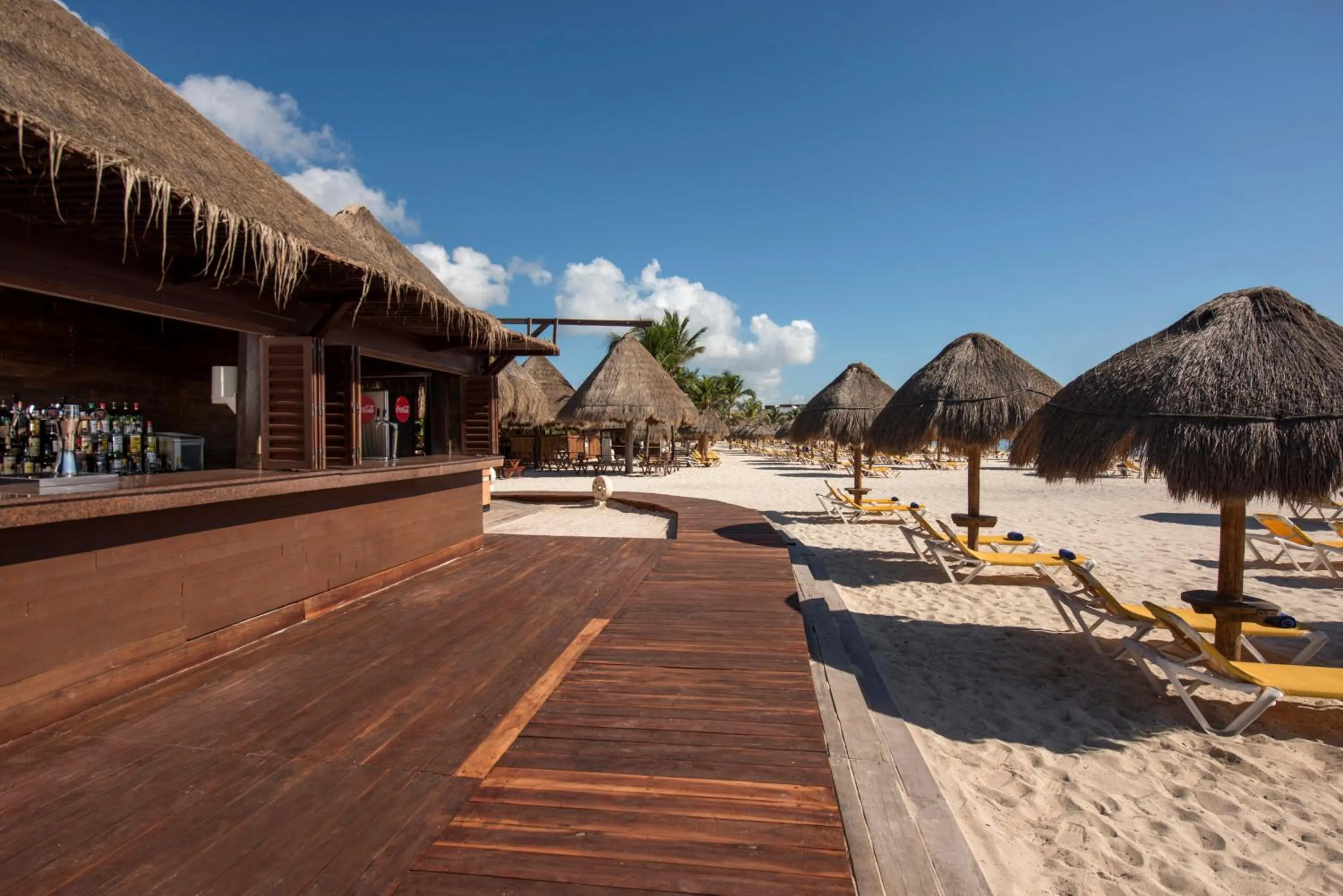 Lounge or bar in Iberostar Selection Paraíso Maya - All Inclusive