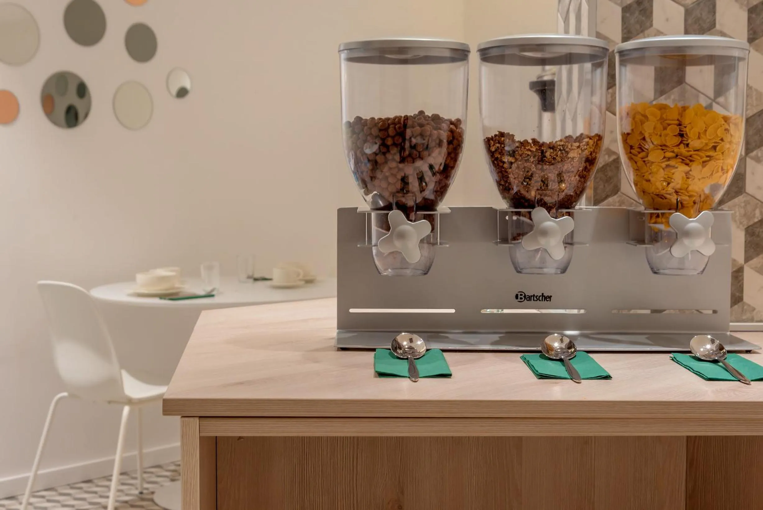 Coffee/tea facilities in Priska Med Luxury Rooms