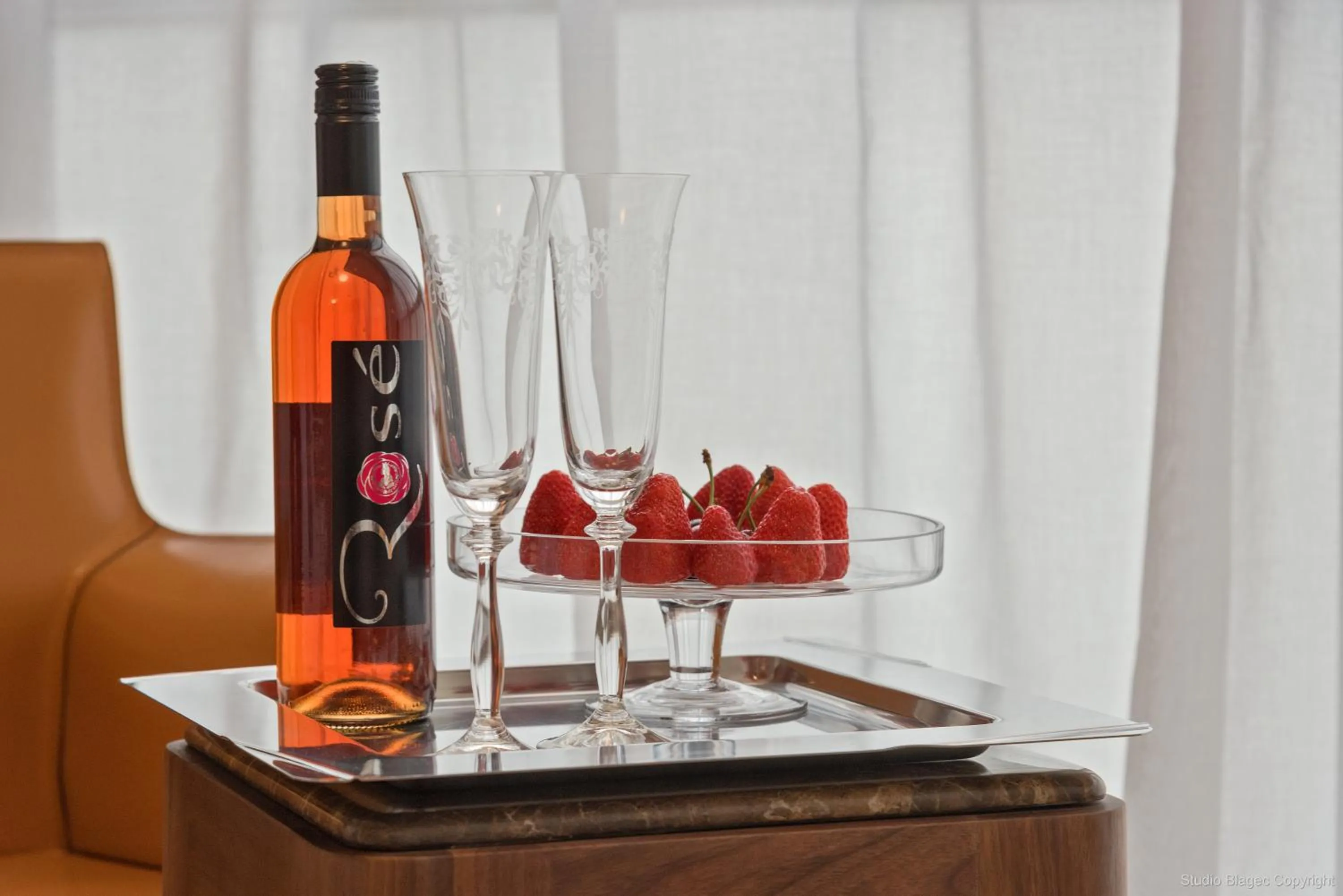 Alcoholic drinks in Priska Med Luxury Rooms