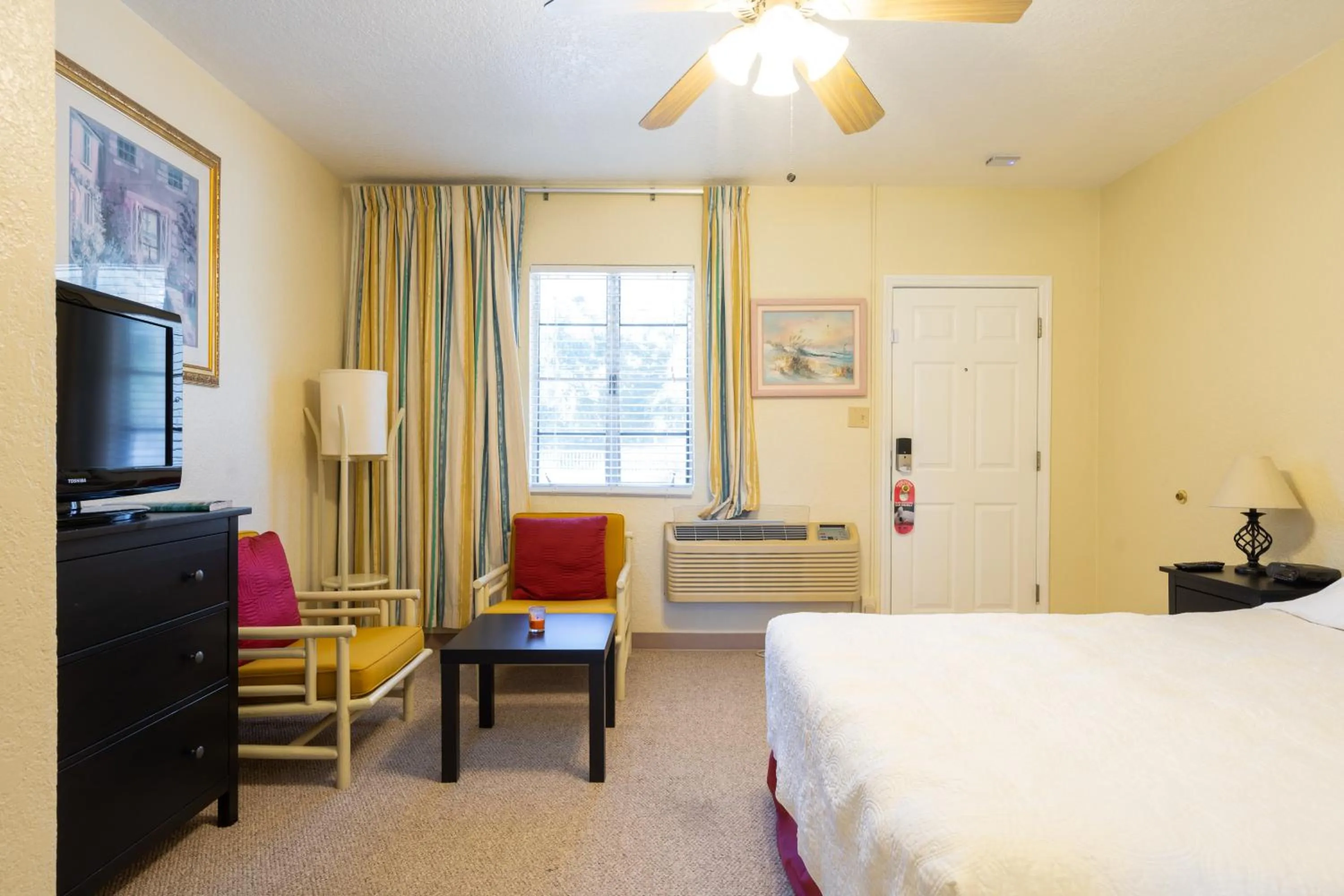 Photo of the whole room, Bed in Mar Bay Exclusive Suites