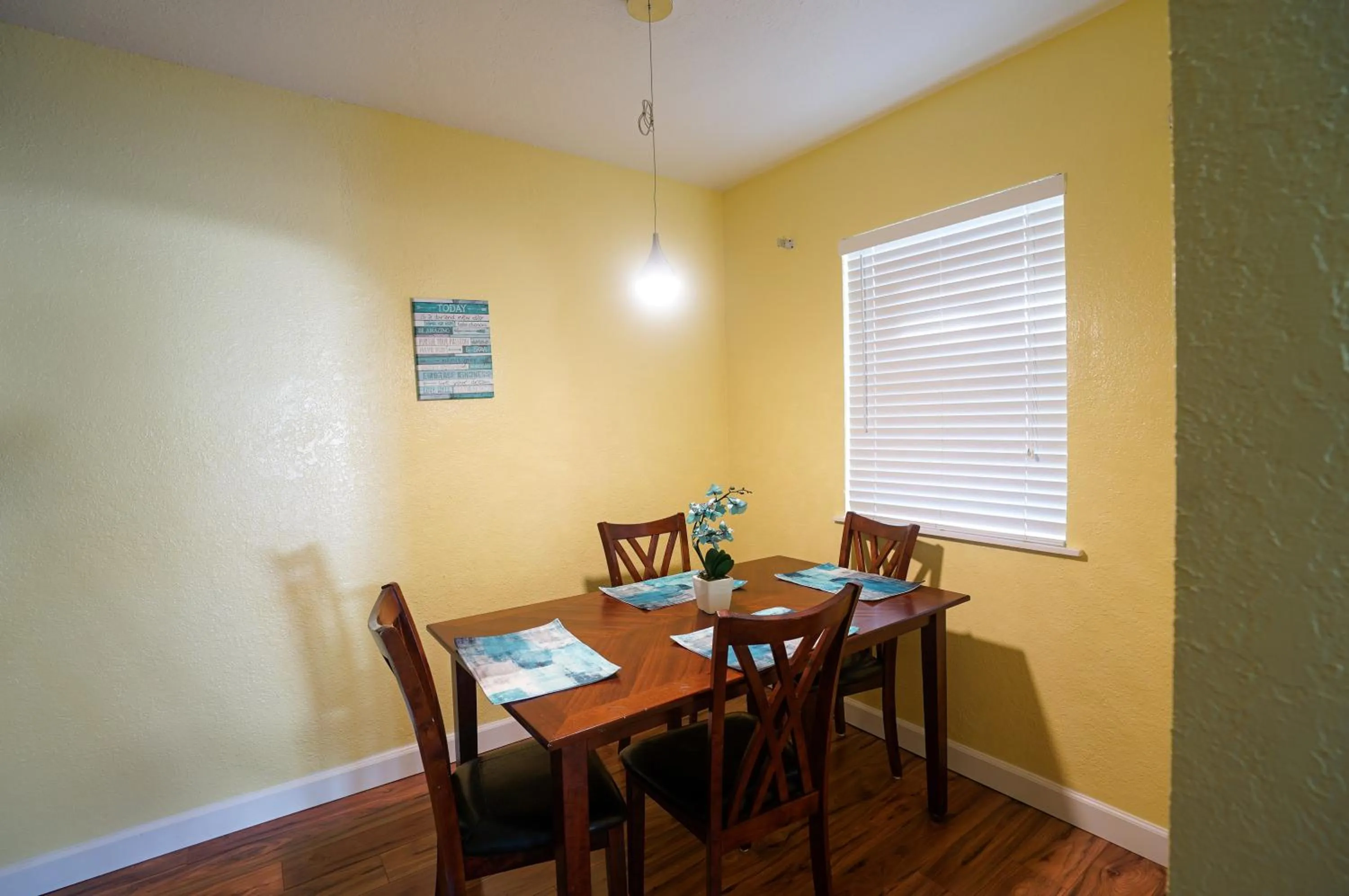 Dining area in Mar Bay Exclusive Suites