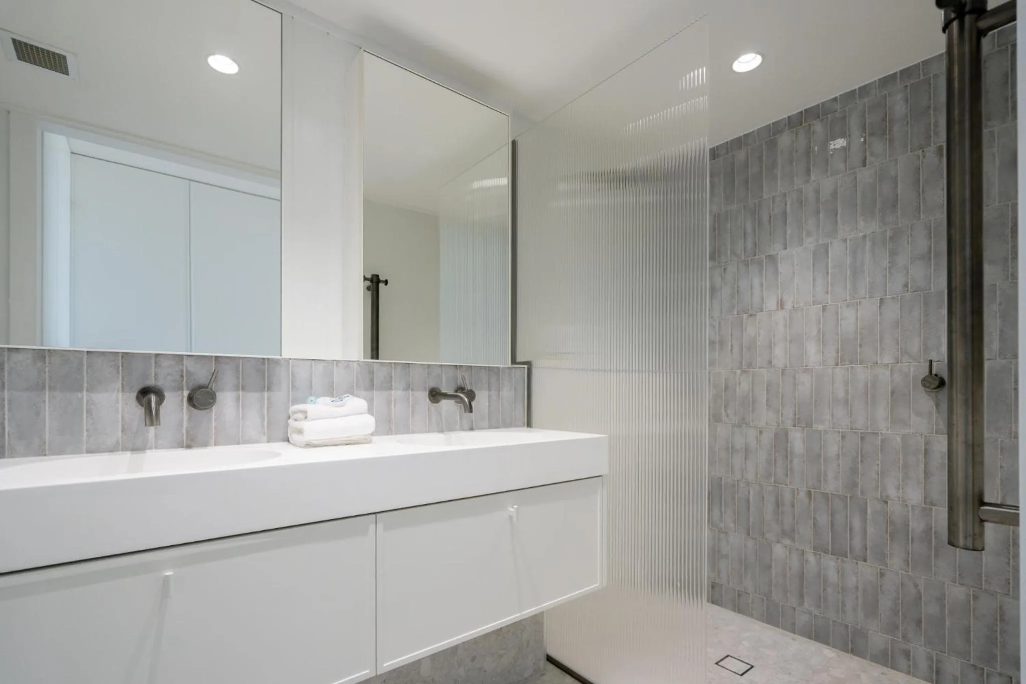 Shower in Cashelmara Beachfront Apartments