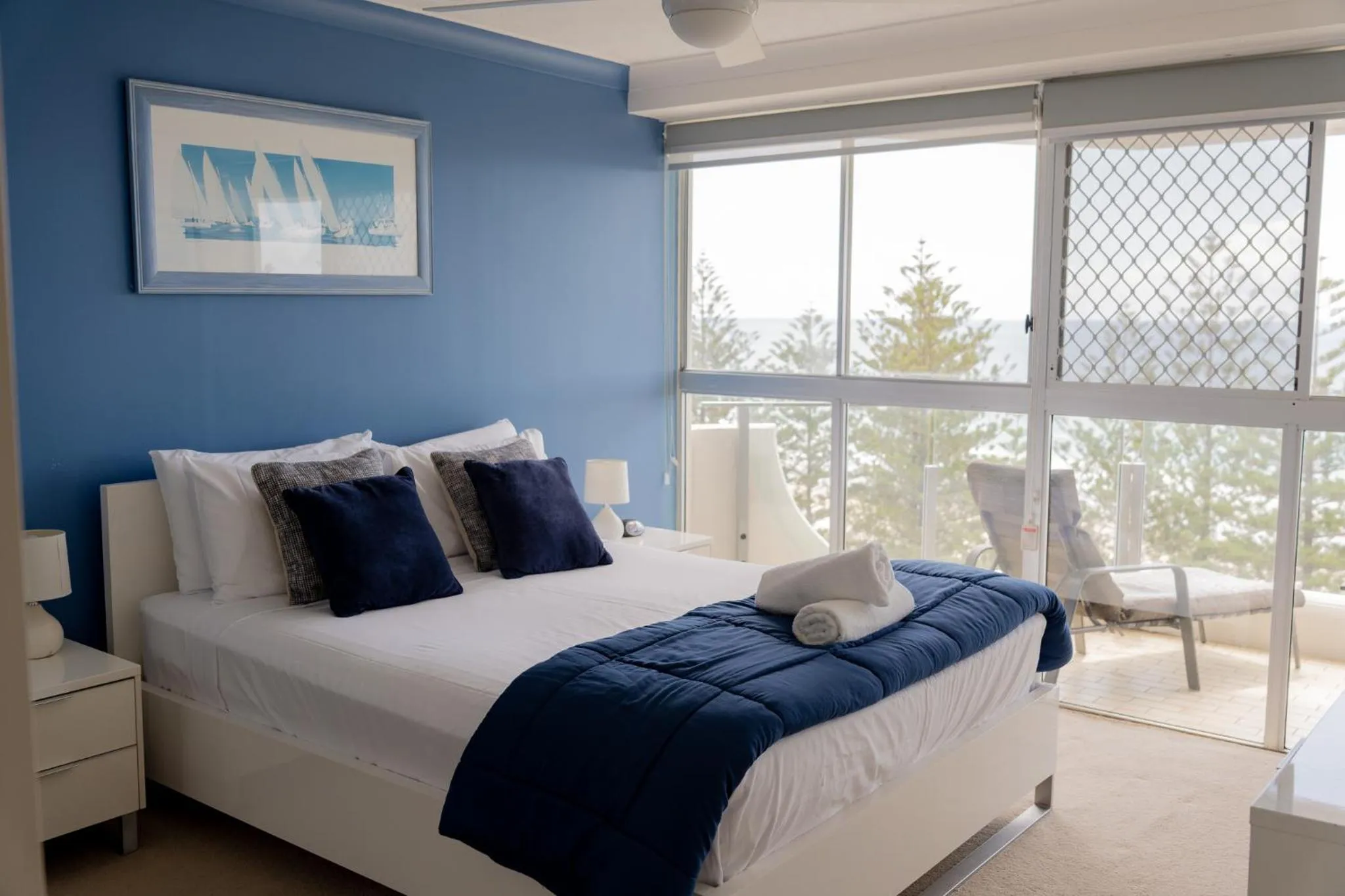 Bedroom, Bed in Cashelmara Beachfront Apartments