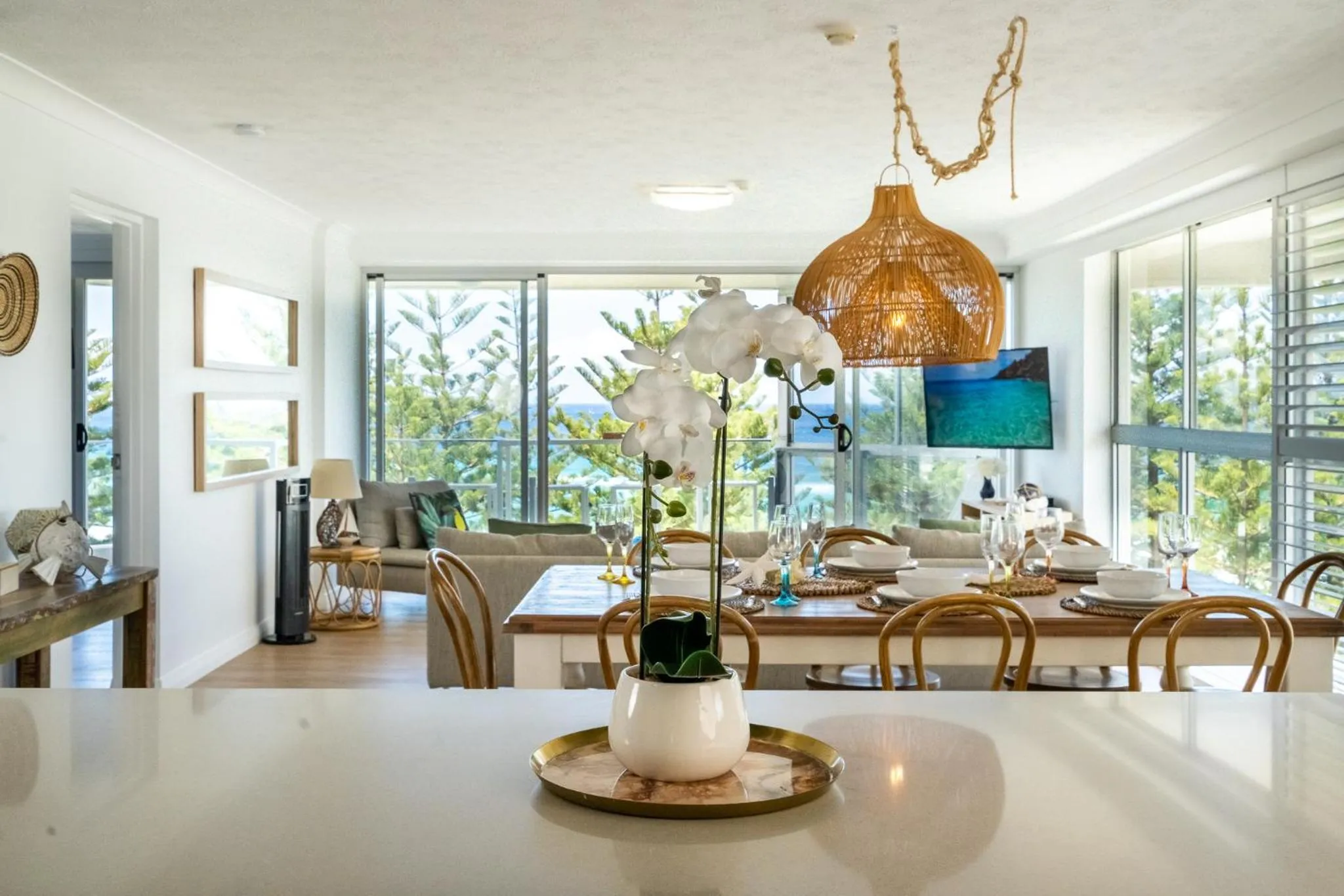 TV and multimedia in Cashelmara Beachfront Apartments