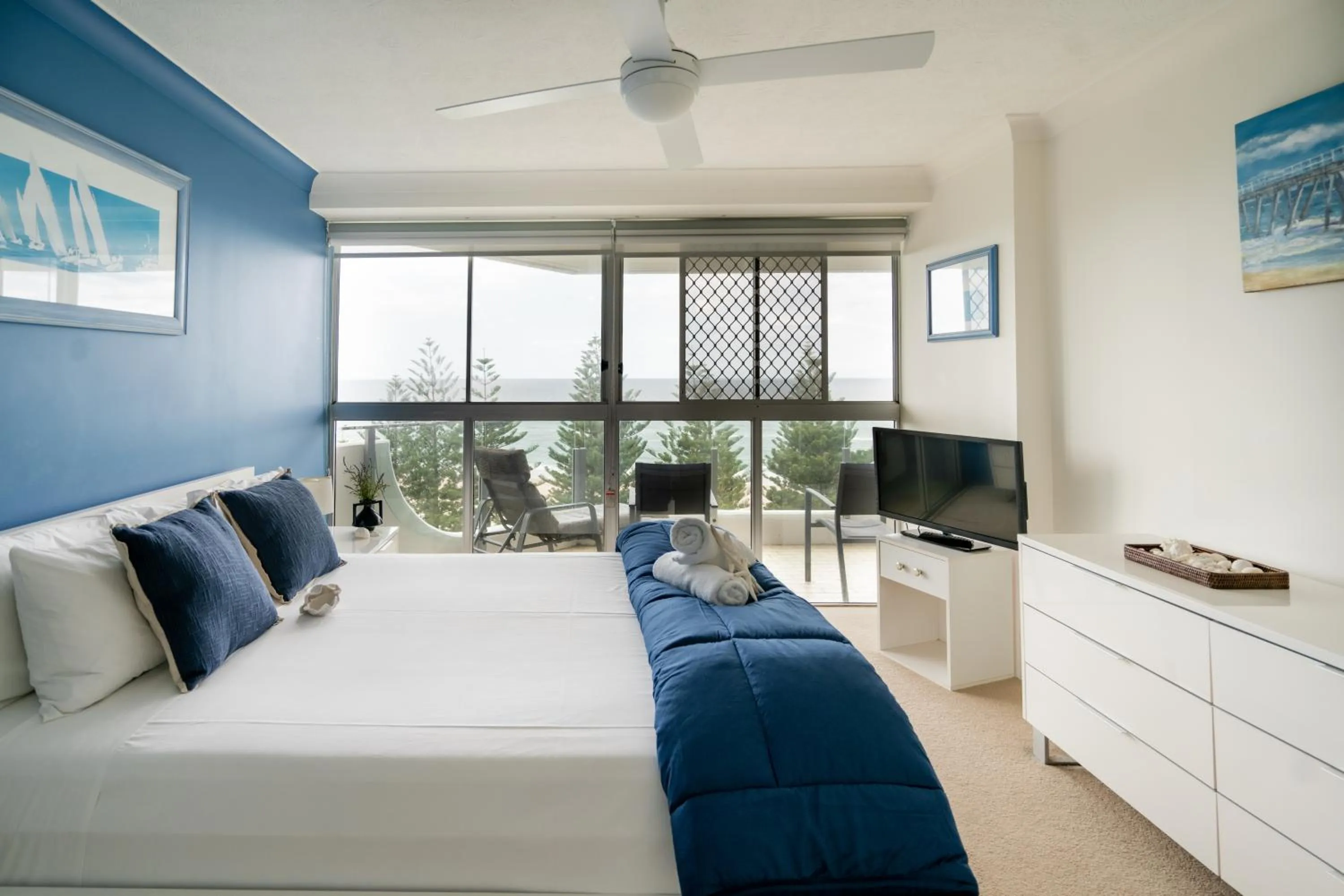 Bed in Cashelmara Beachfront Apartments