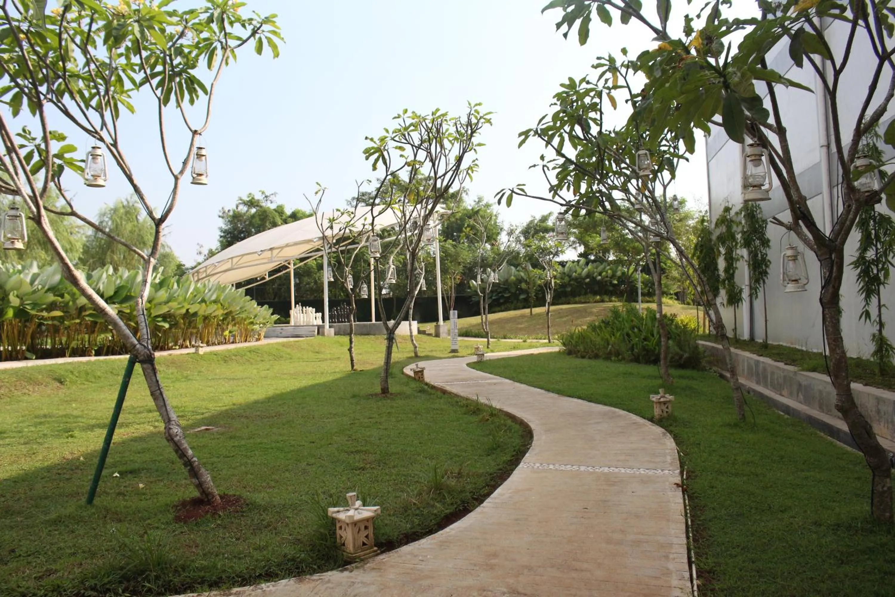 Garden in Front One Akshaya Hotel Karawang
