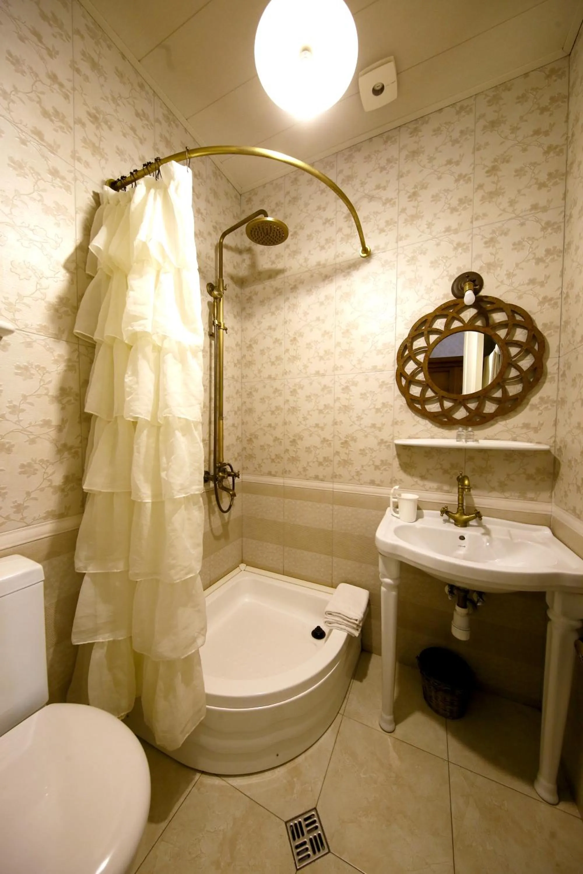 Bathroom in Bloom Boutique Hotel