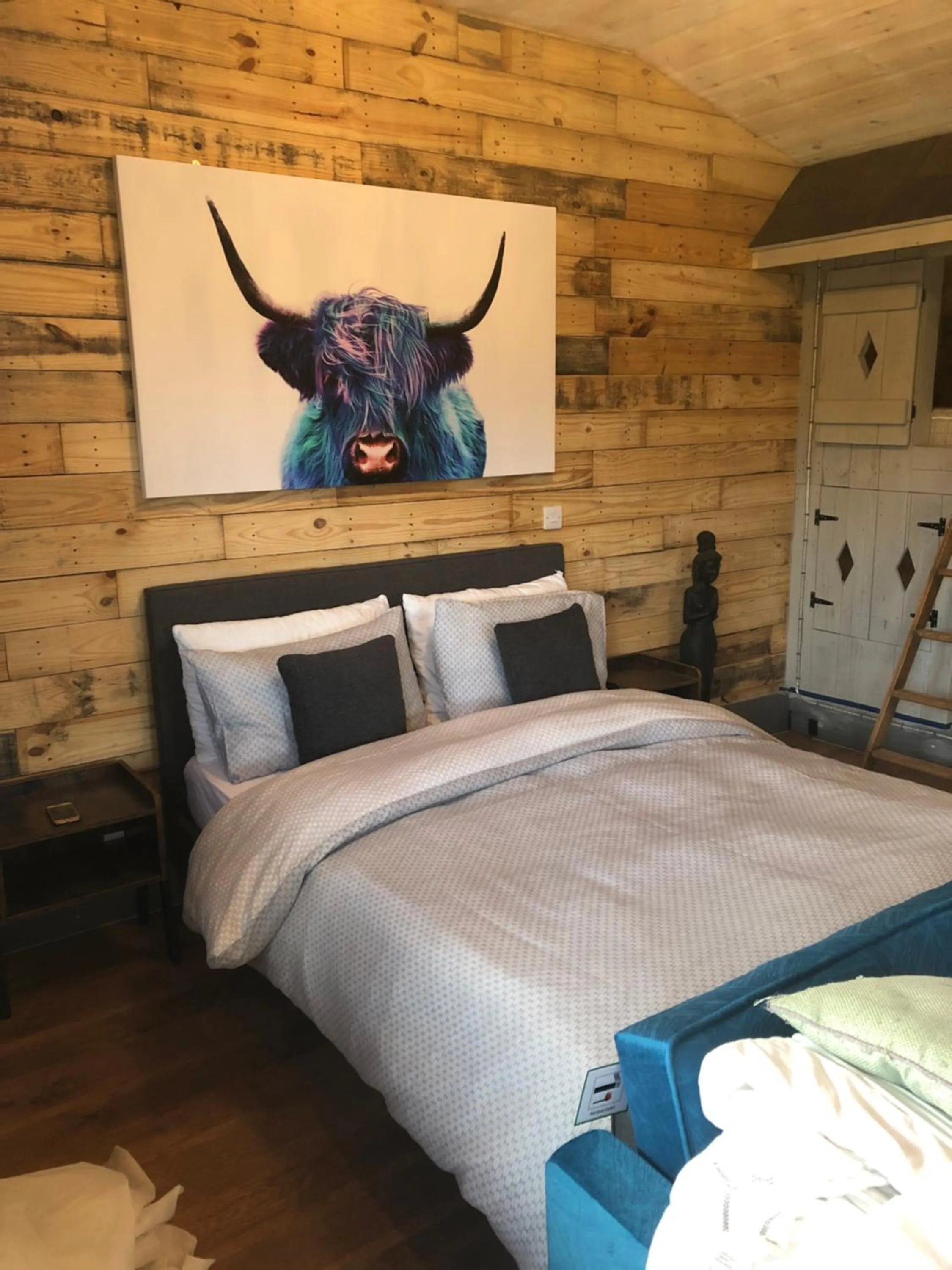 Bed in Windsor Studio East