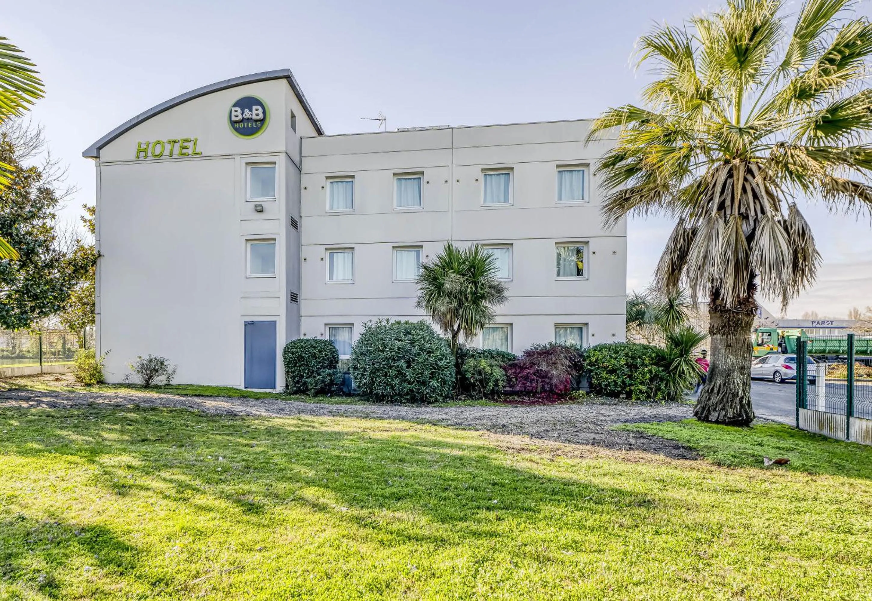 Property building in B&B HOTEL Bordeaux Lac sur Bruges