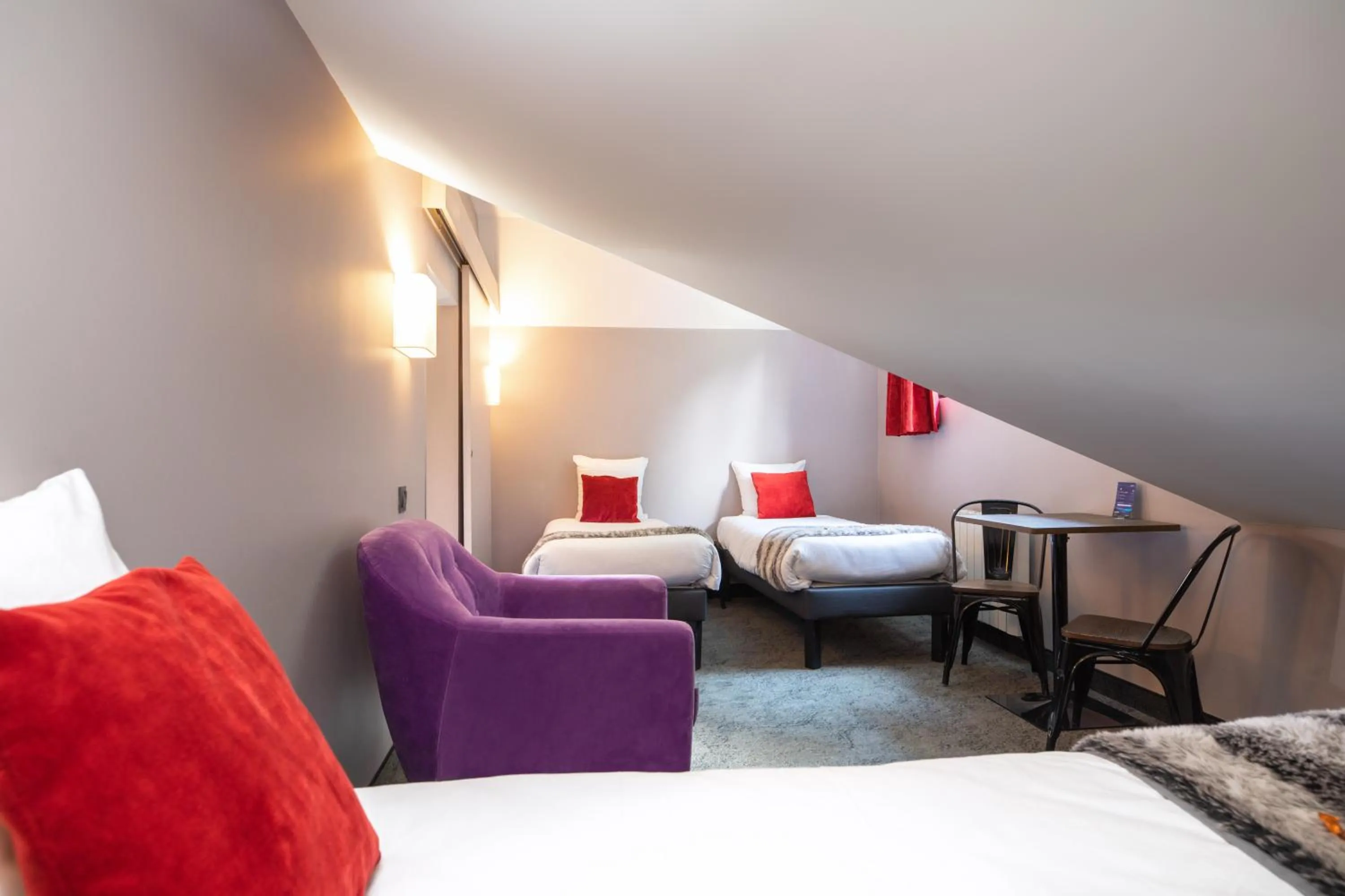 Bedroom, Bed in SOWELL Family Valfrejus