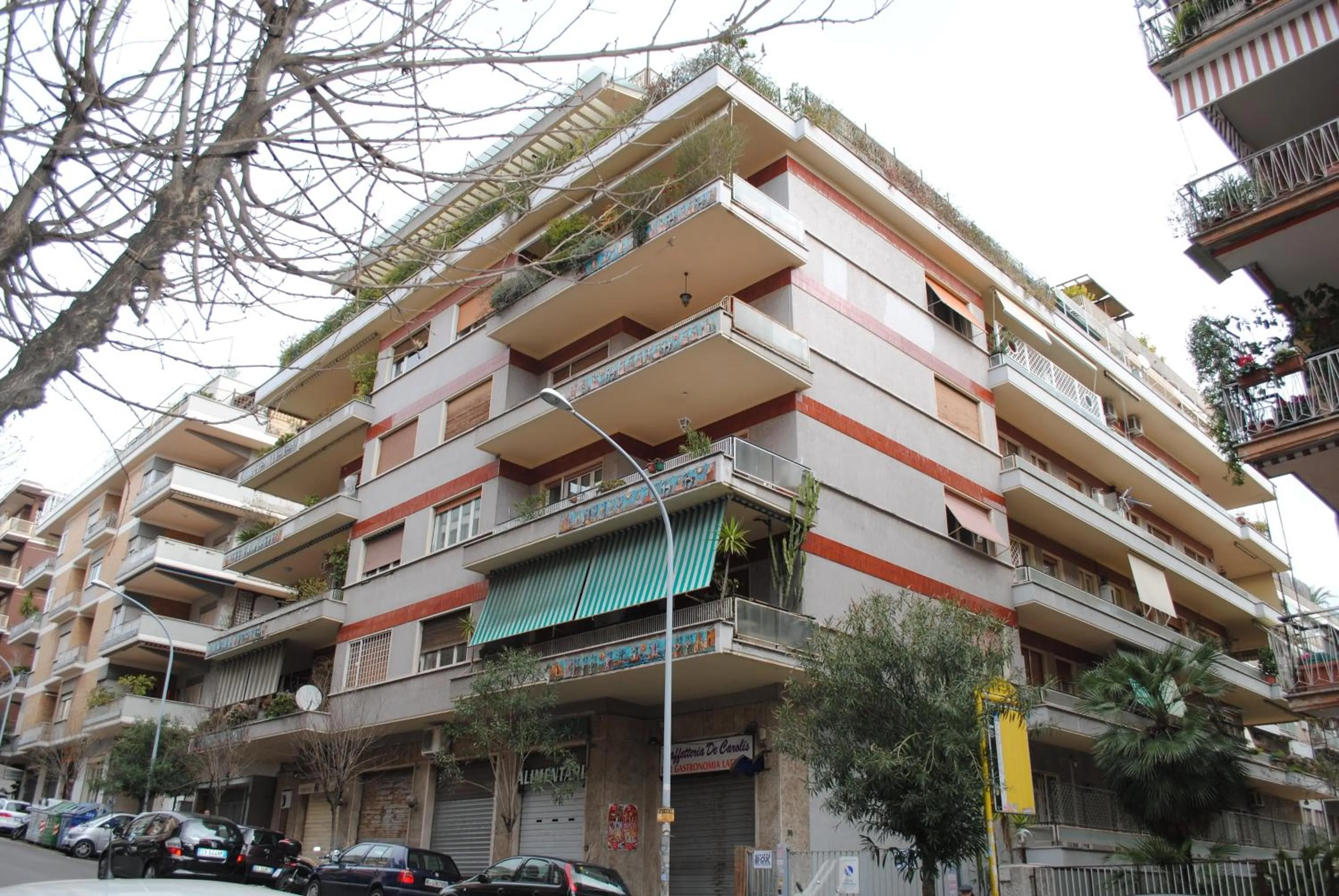 Property building in Vatican De Carolis Terrace