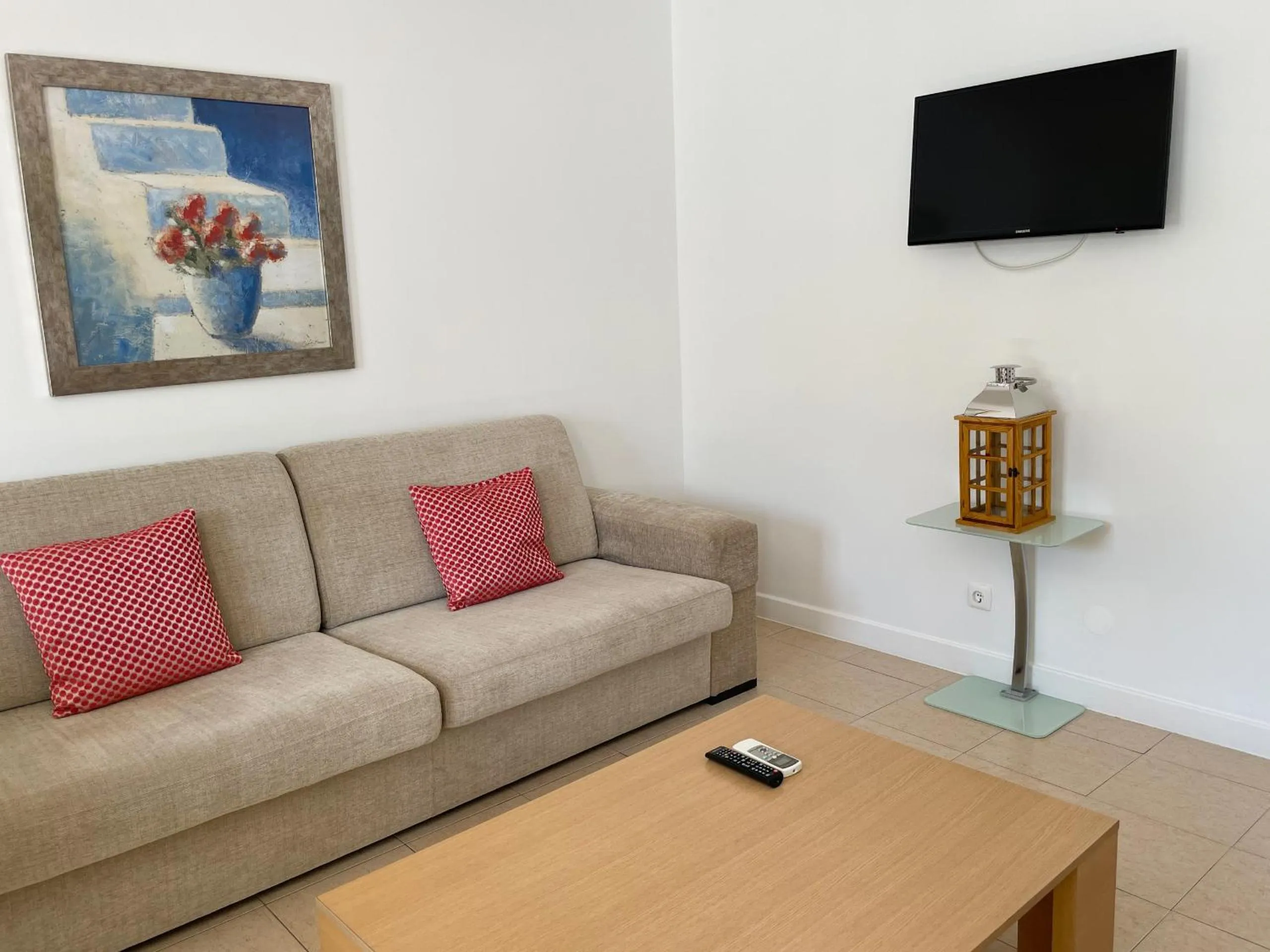 Communal lounge/ TV room in Mouraliz Apartments by HD PROPERTIES - Vilamoura Marina