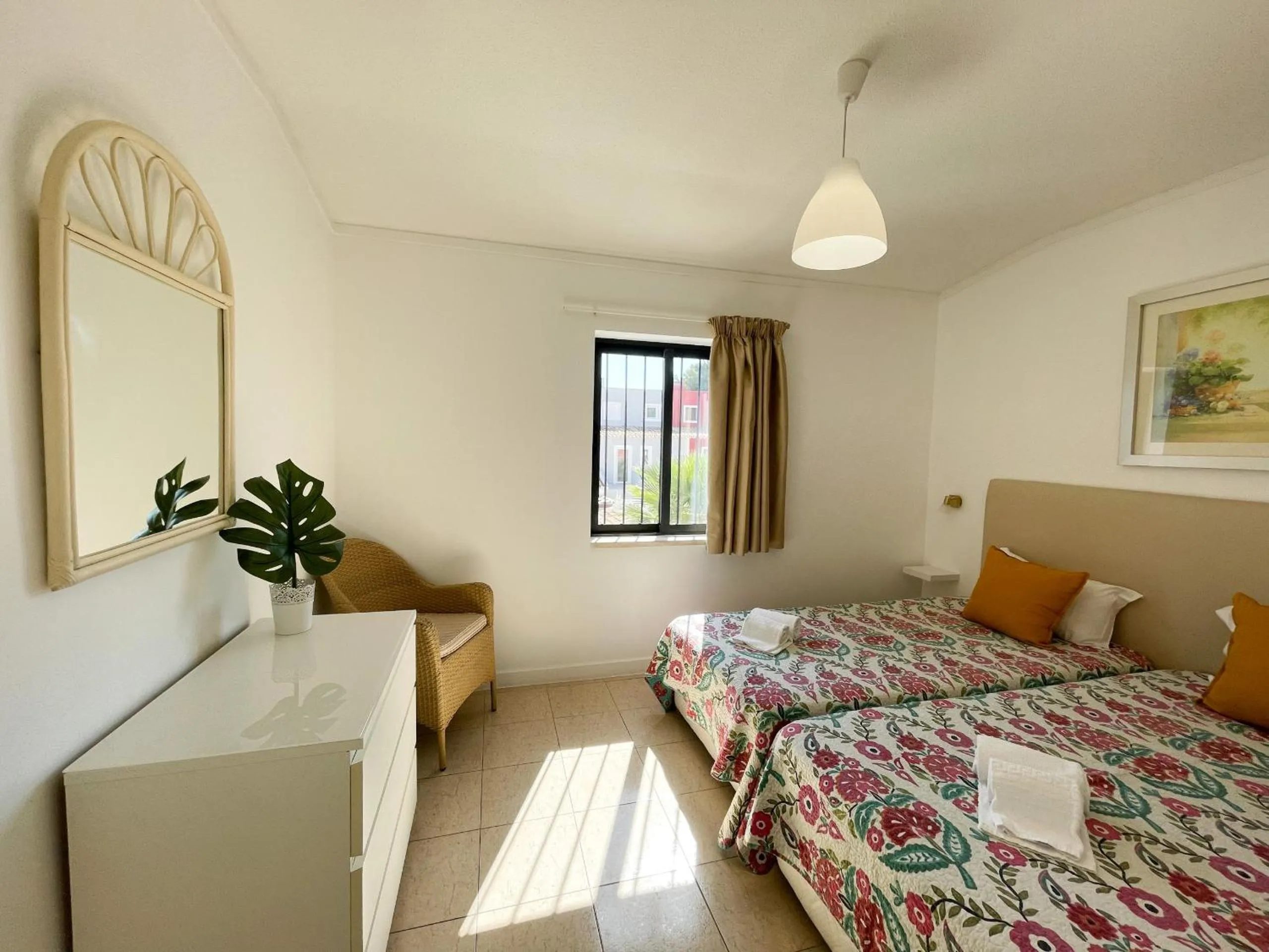 Bed in Mouraliz Apartments by HD PROPERTIES - Vilamoura Marina