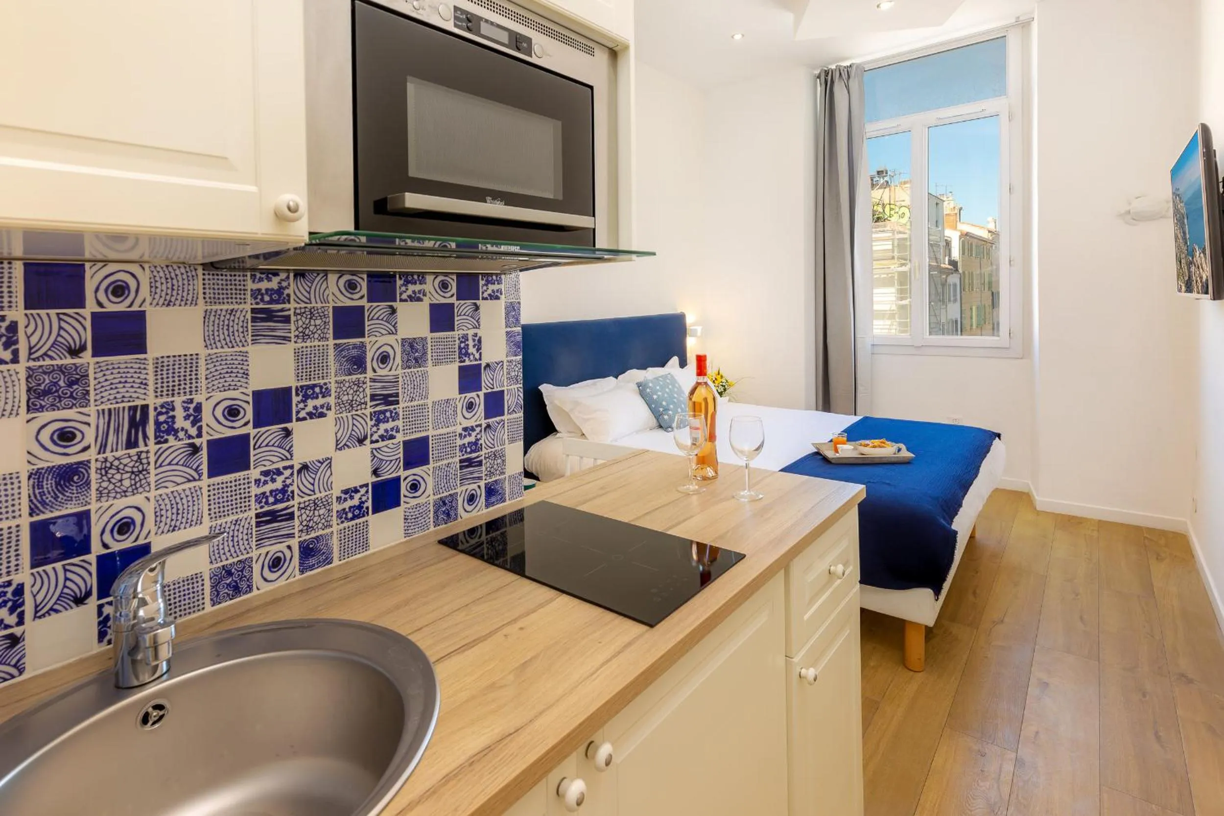 Bedroom in Breteuil – Appart au Vieux Port