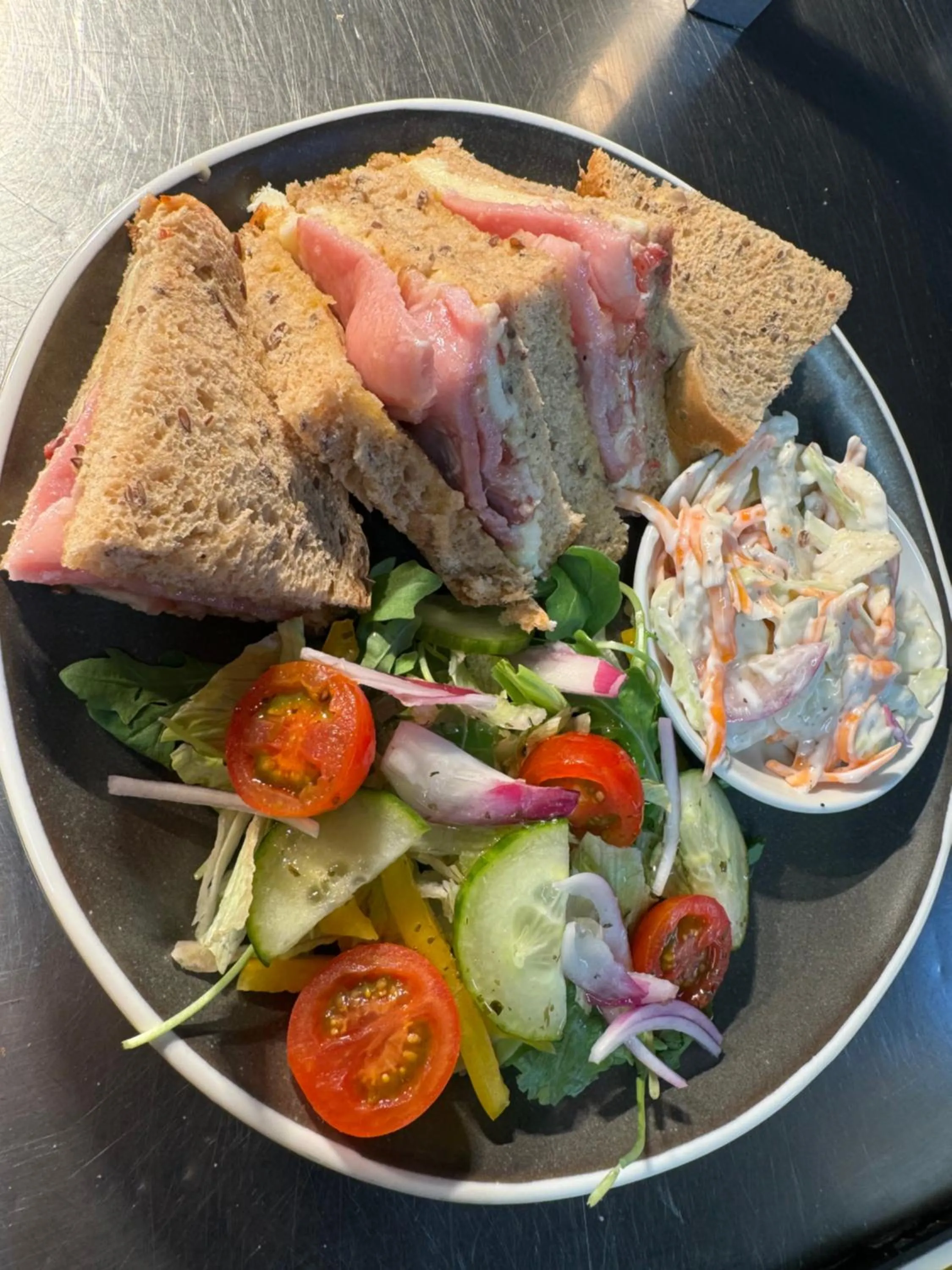 Restaurant/places to eat in The Old Pound Inn